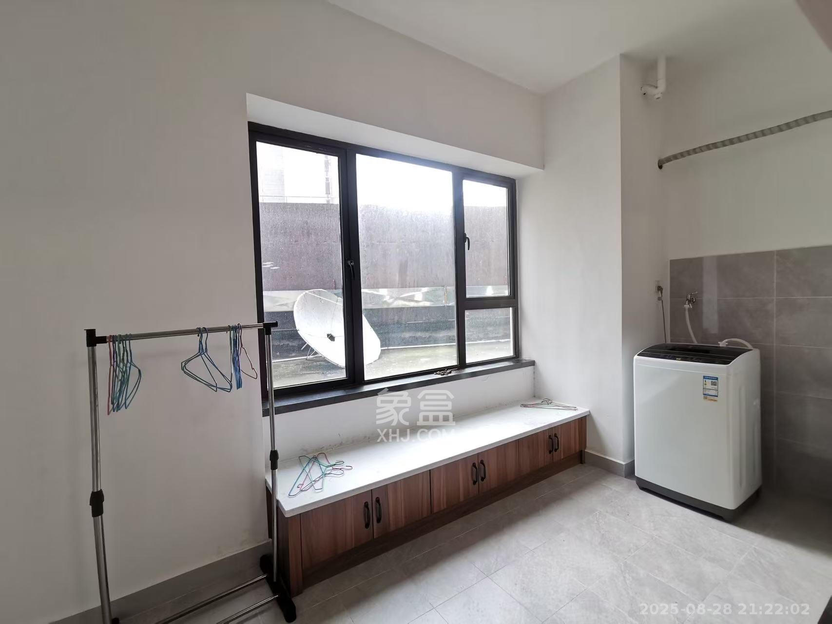 当代滨江MOMA 1室1厅1卫 1650.0元/月 当代滨江MOMA 1室1厅1卫 1650.0元/月室内图