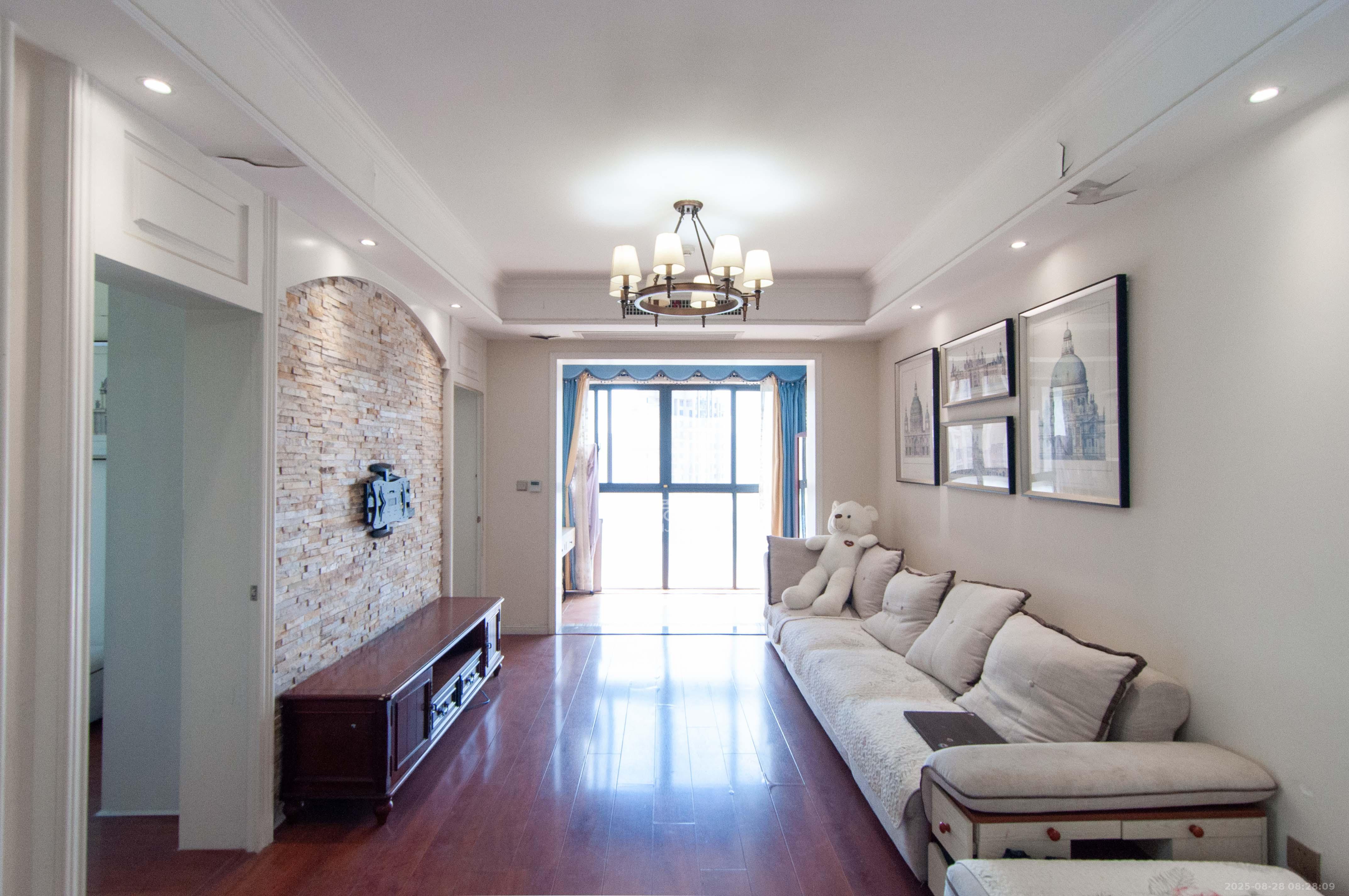 中建梅溪湖中心  3室2厅1卫    123.0万 中建梅溪湖中心  3室2厅1卫    123.0万