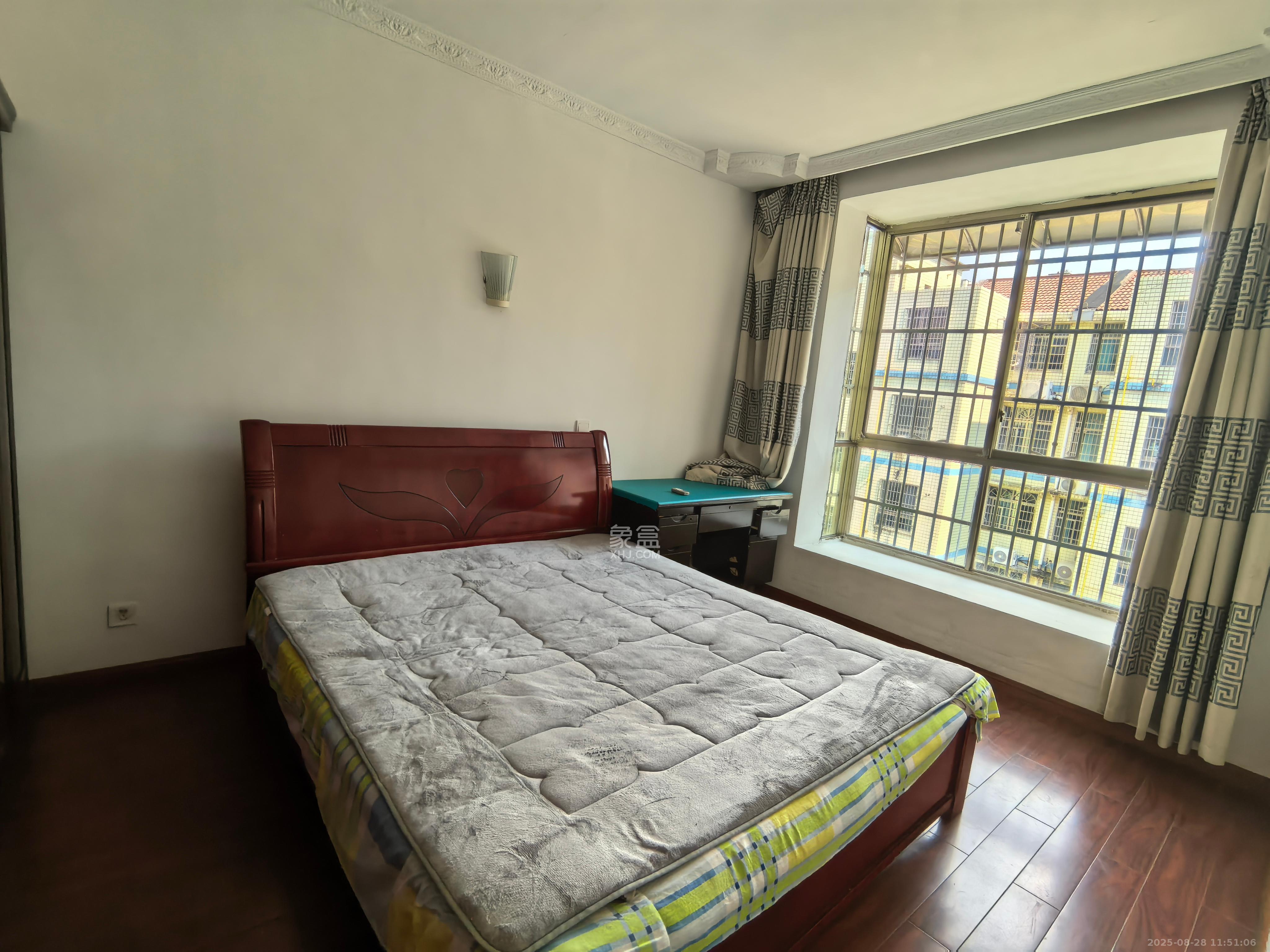 兴联小区 2室1厅1卫 1200.0元/月 兴联小区 2室1厅1卫 1200.0元/月室内图