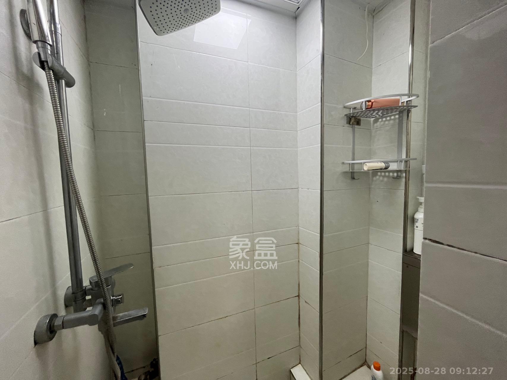 中建芙蓉工社  1室1厅1卫    1000.0元/月 中建芙蓉工社  1室1厅1卫    1000.0元/月室内图