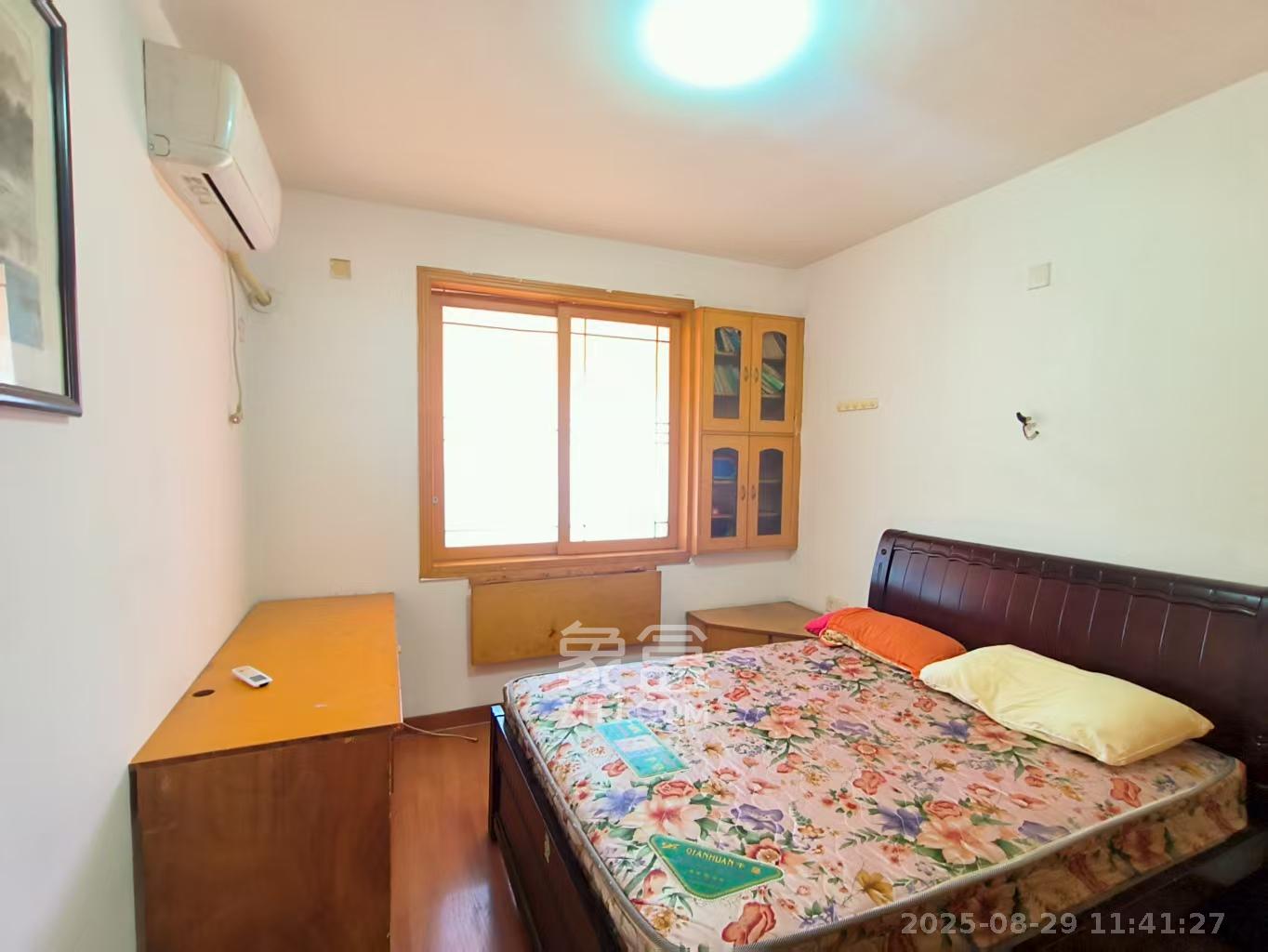 桐荫里社区 2室1厅1卫 1800.0元/月 桐荫里社区 2室1厅1卫 1800.0元/月室内图