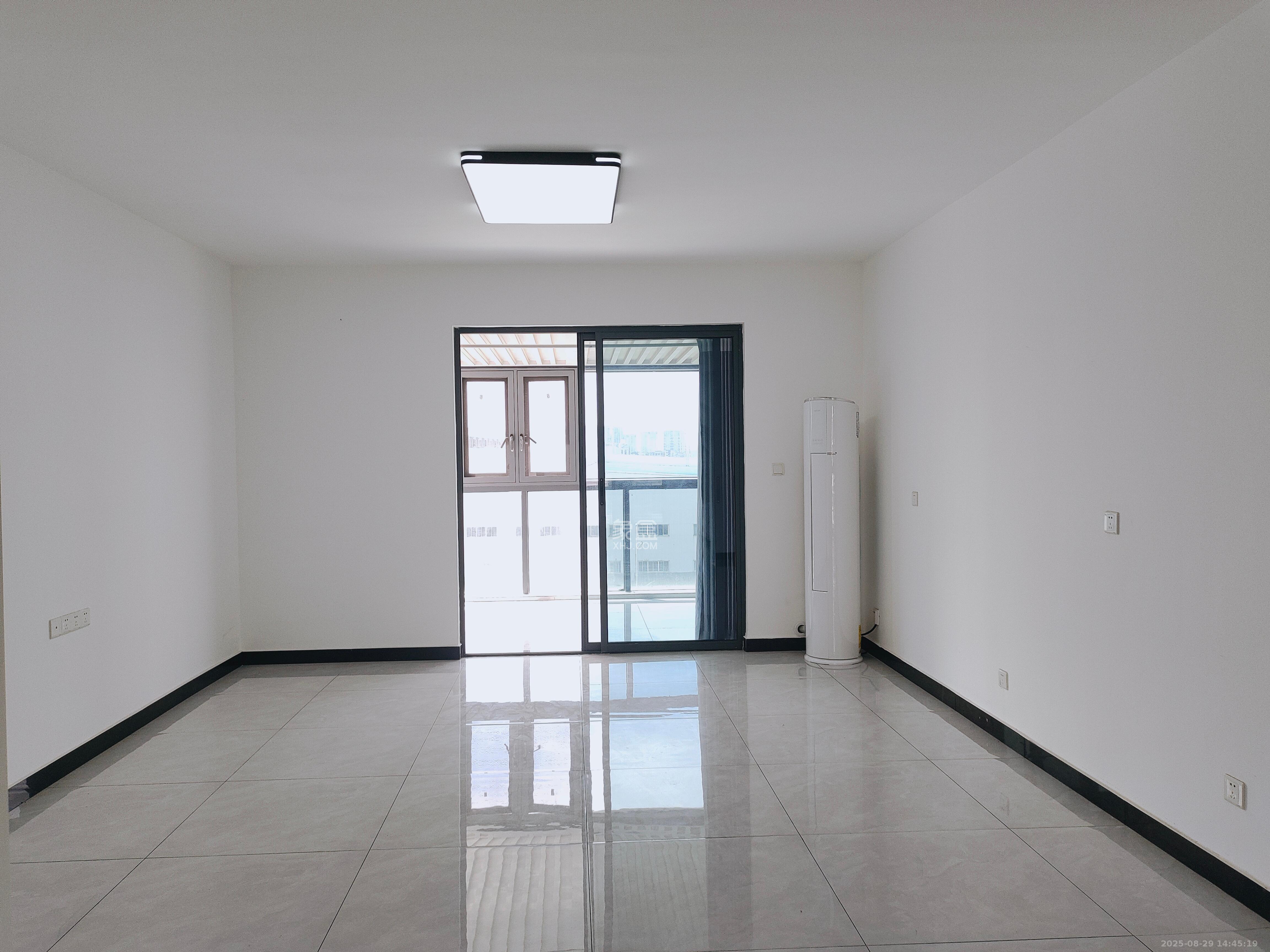 福天星中心(福天星雅苑) 5室2厅3卫 4500.0元/月 福天星中心(福天星雅苑) 5室2厅3卫 4500.0元/月室内图