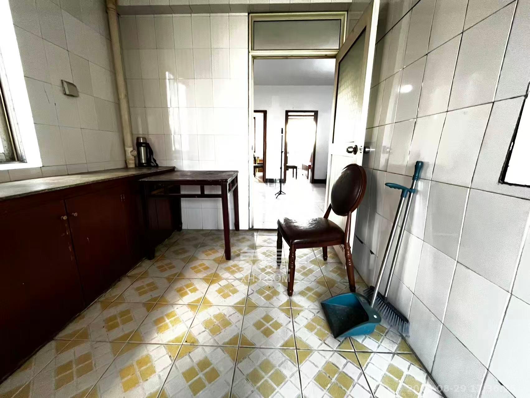 黄泥岭社区 2室2厅1卫 1600.0元/月 黄泥岭社区 2室2厅1卫 1600.0元/月室内图