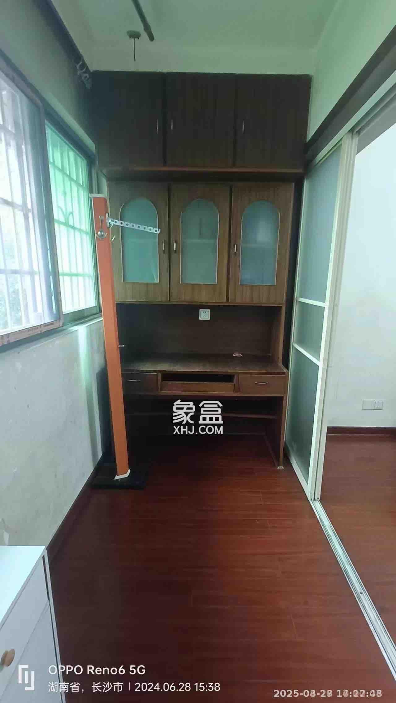 雅泰花园  2室1厅1卫    1900.0元/月室内图