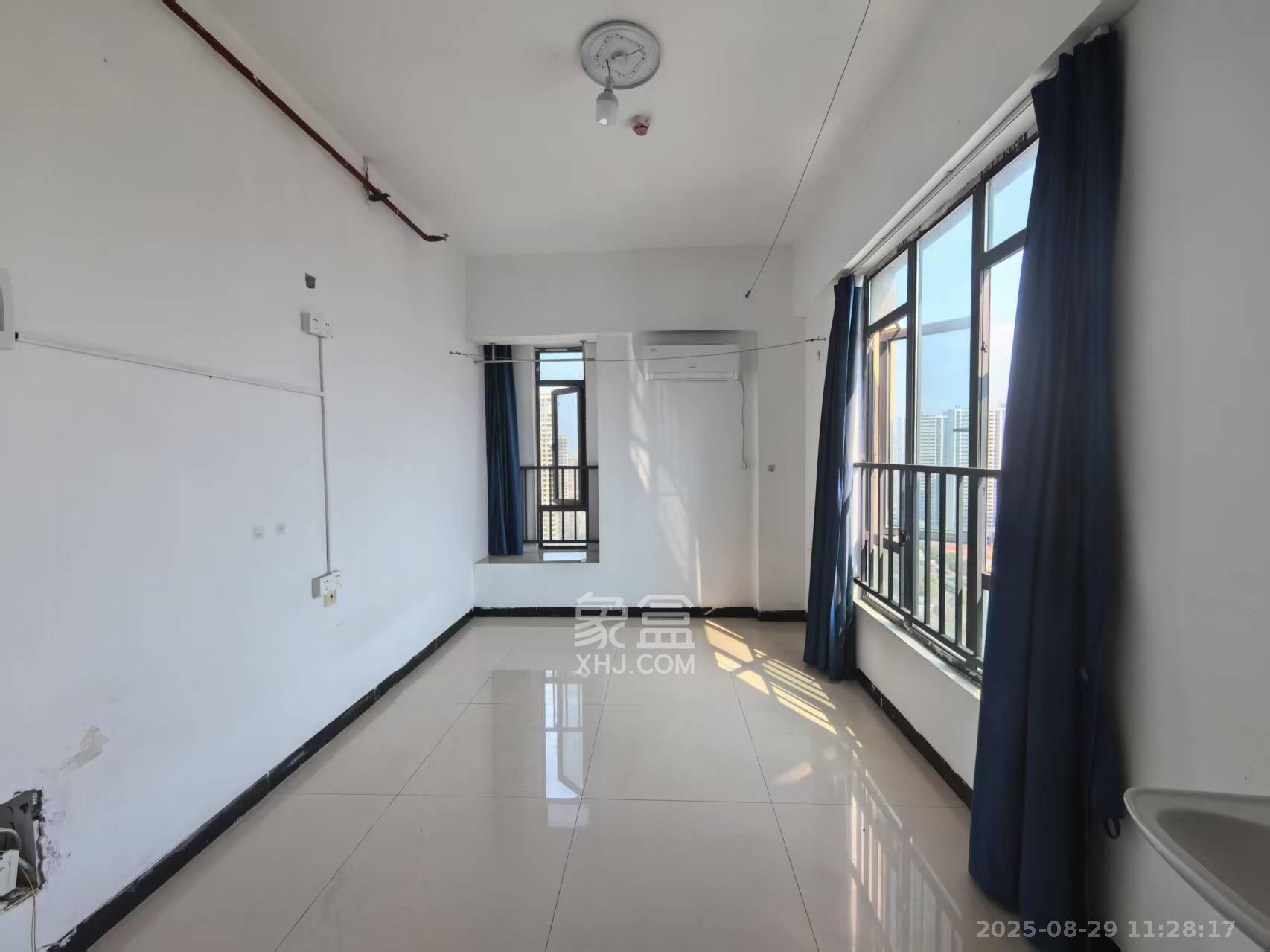 长沙高铁吾悦广场  3室2厅2卫    3300.0元/月室内图