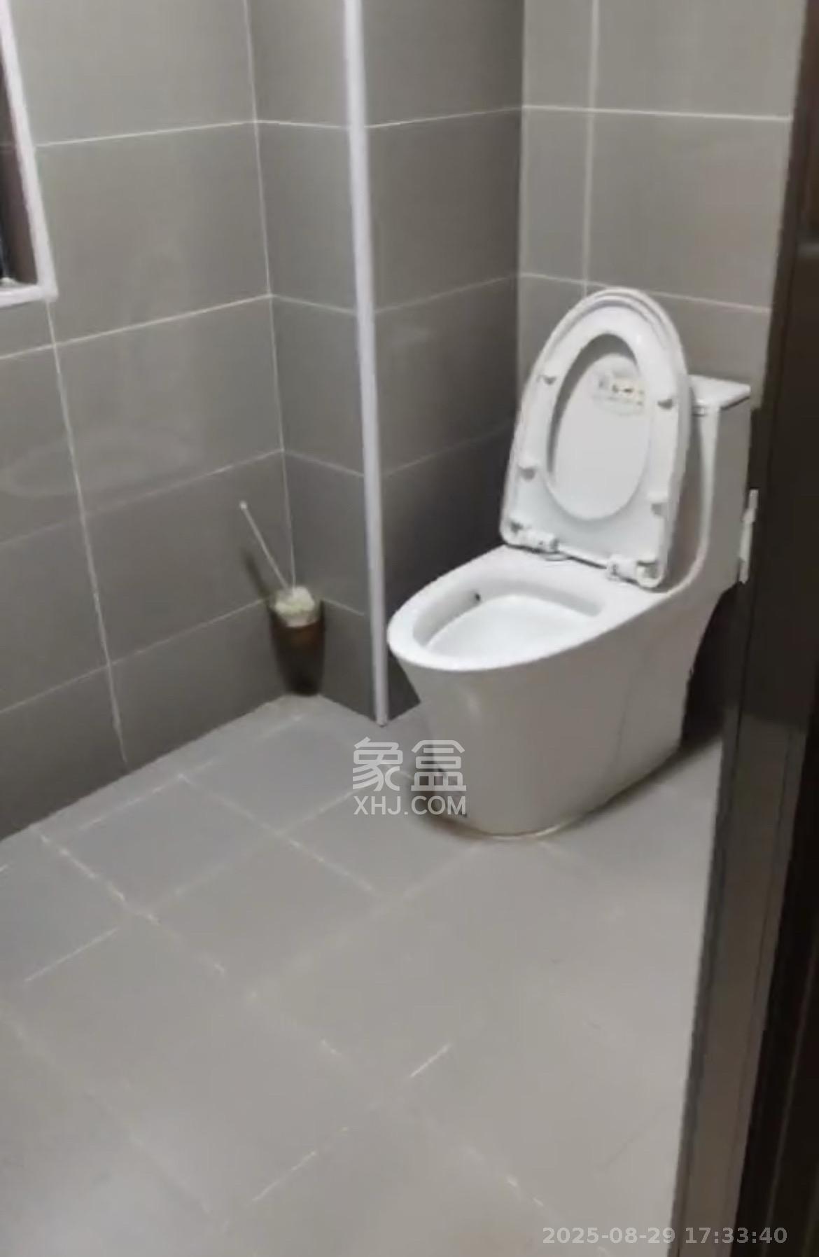 中建嘉和城  3室2厅2卫    2200.0元/月 中建嘉和城  3室2厅2卫    2200.0元/月室内图