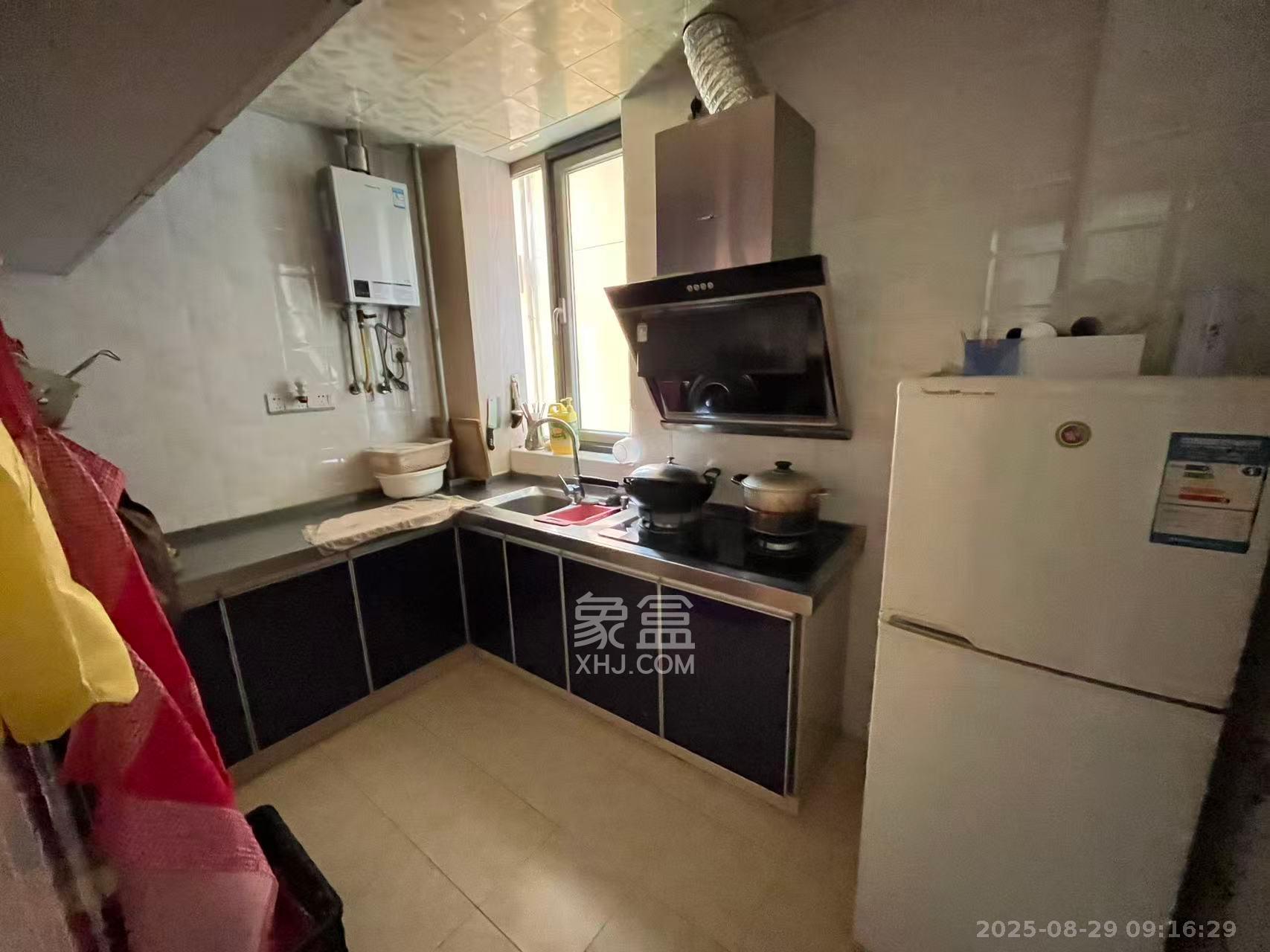 怡海星城 3室2厅1卫 1800.0元/月 怡海星城 3室2厅1卫 1800.0元/月室内图