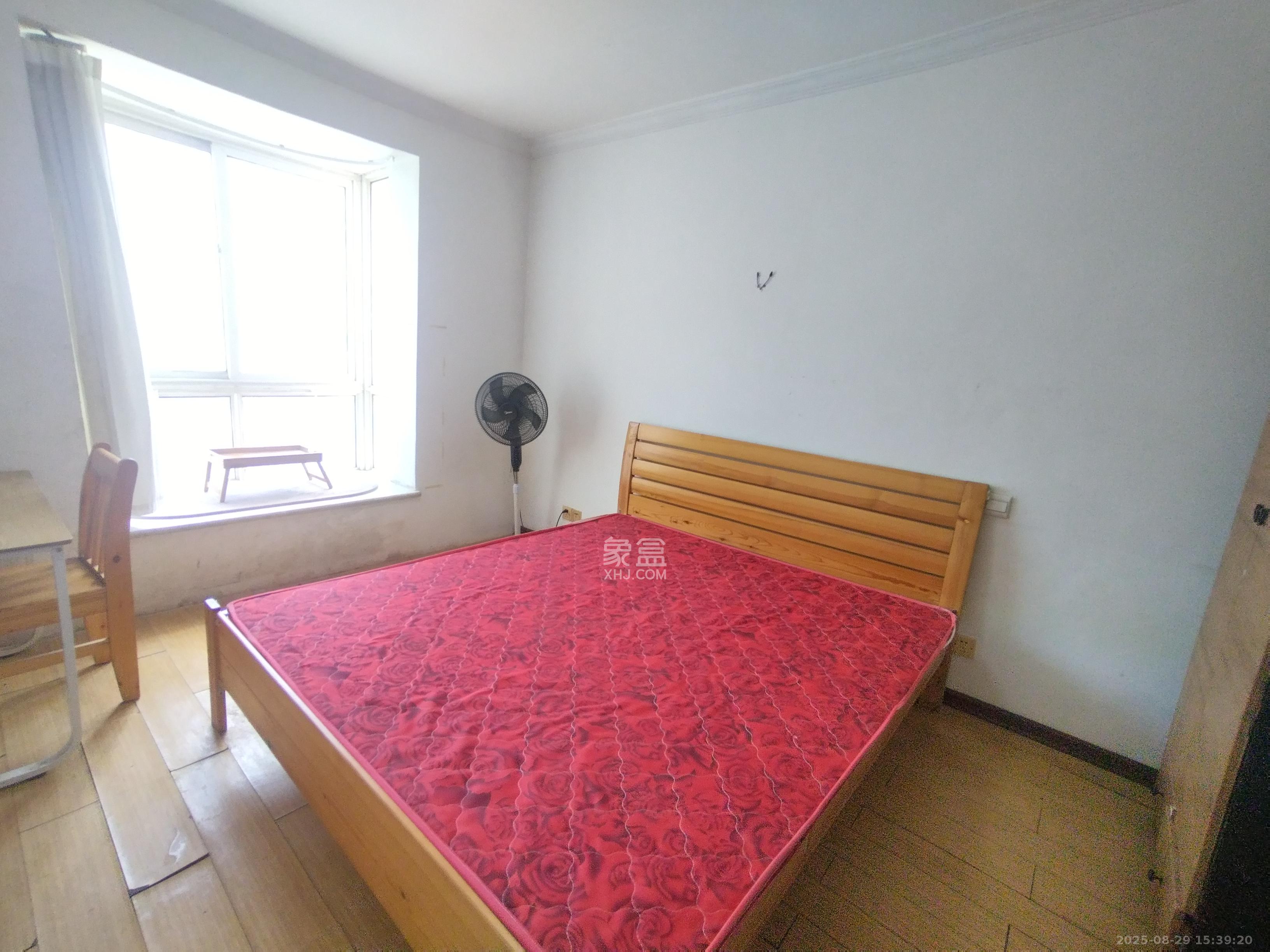 德润园  2室2厅1卫    1850.0元/月 德润园  2室2厅1卫    1850.0元/月室内图