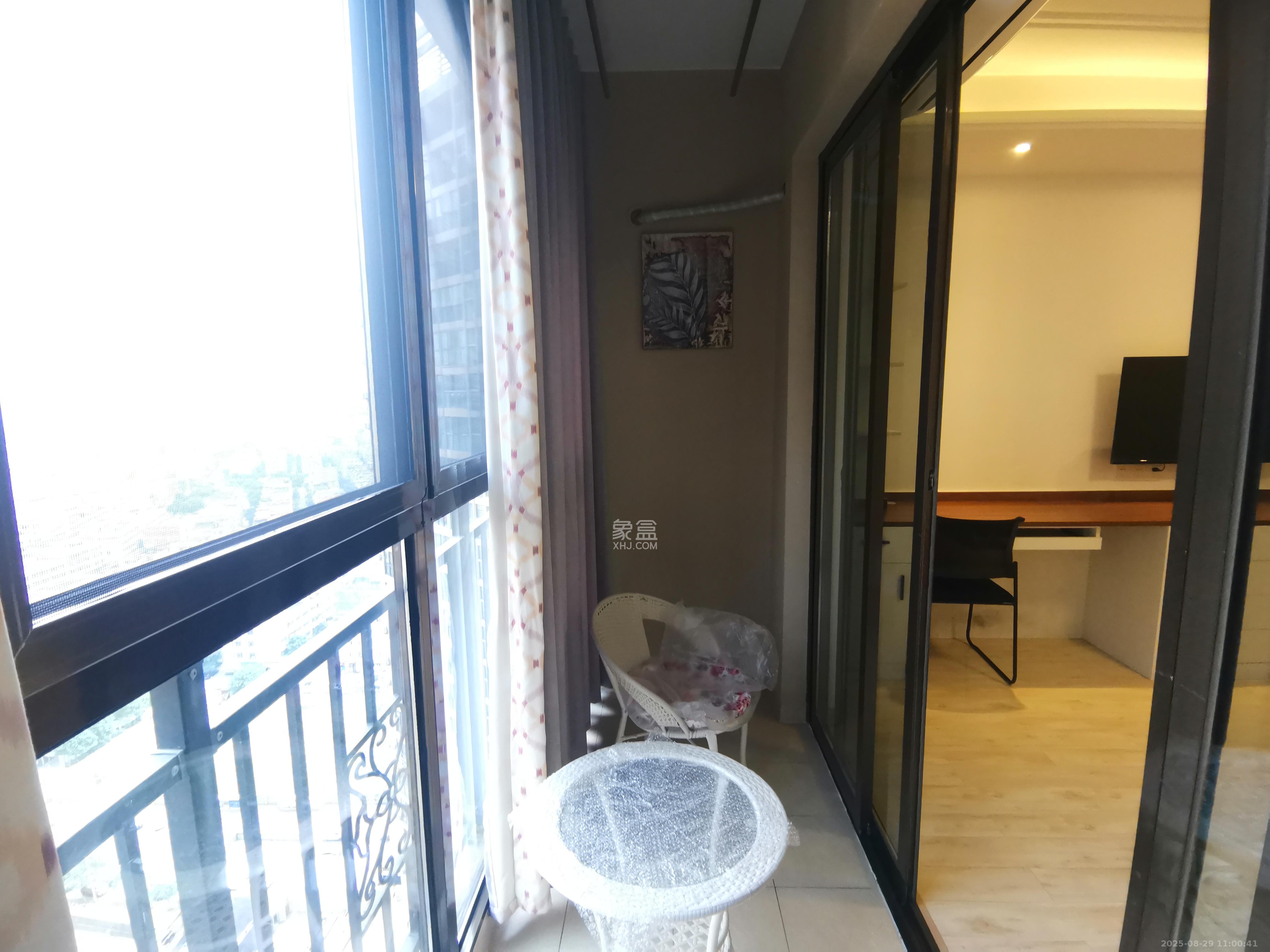 江山帝景哈佛  1室1厅1卫   1400.00元/月室内图