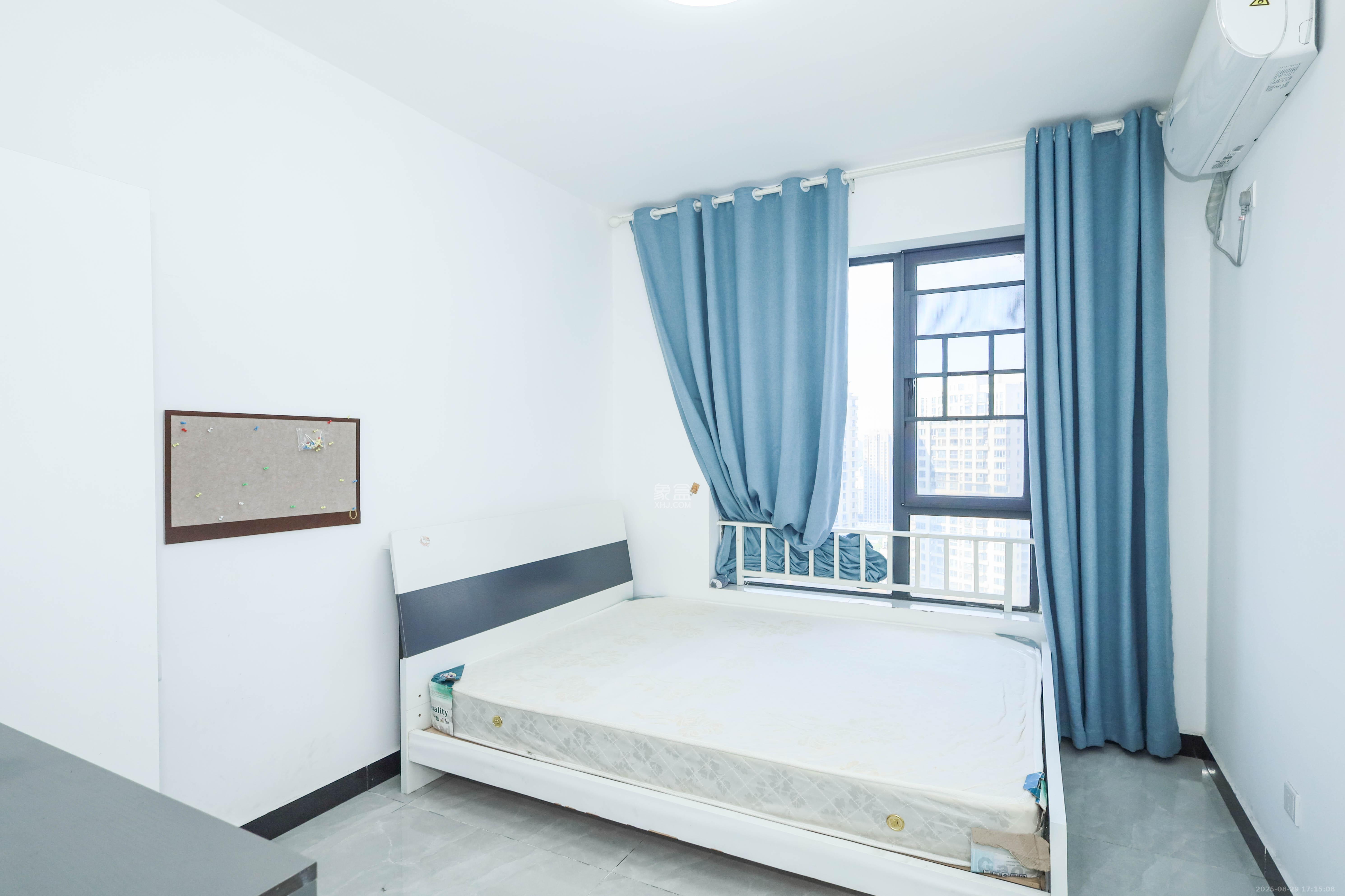 保利麓谷林语B区  3室2厅2卫    110.0万 保利麓谷林语B区  3室2厅2卫    110.0万卧室