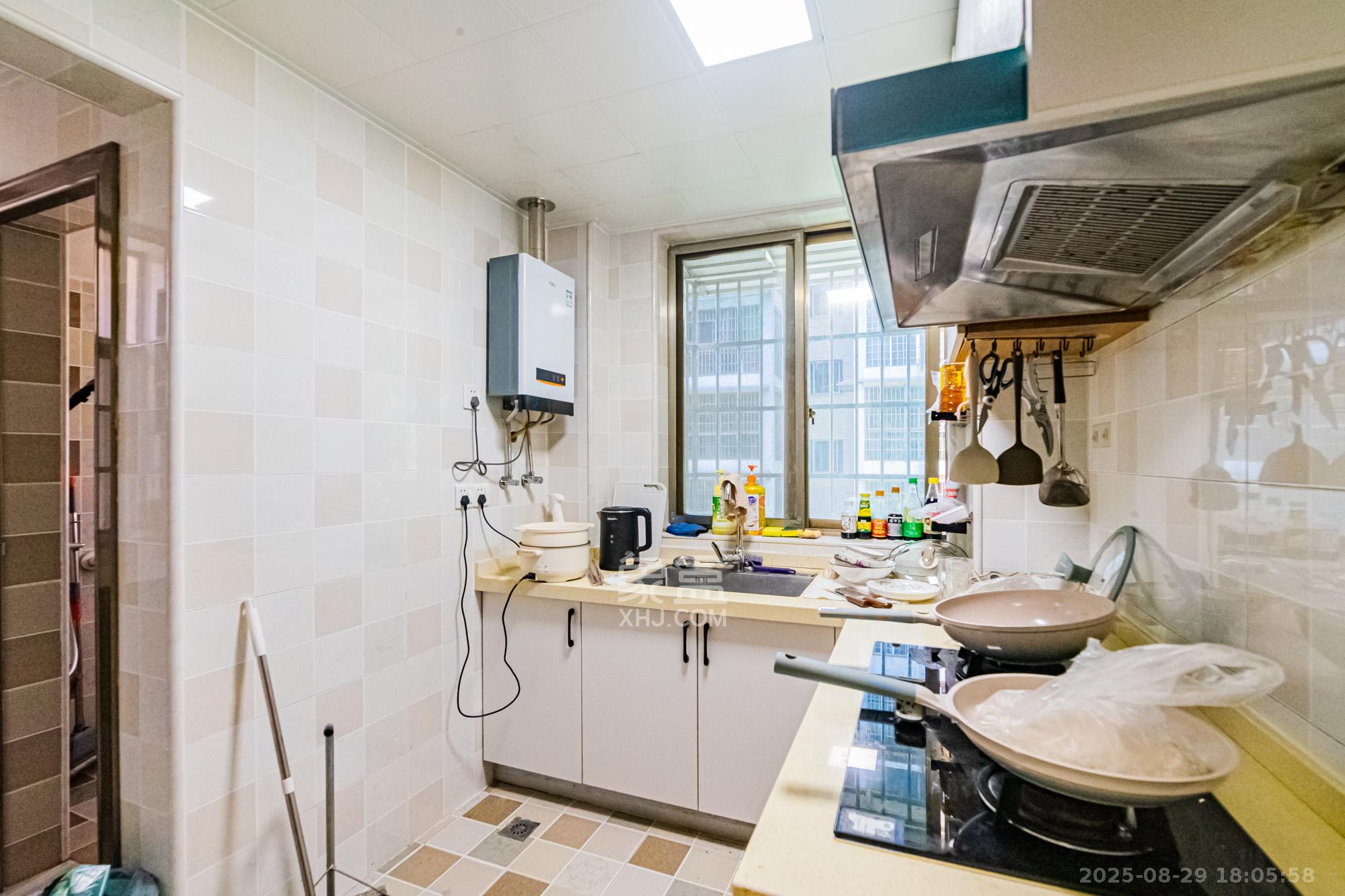 景香苑  2室2厅1卫    55.0万 景香苑  2室2厅1卫    55.0万厨房