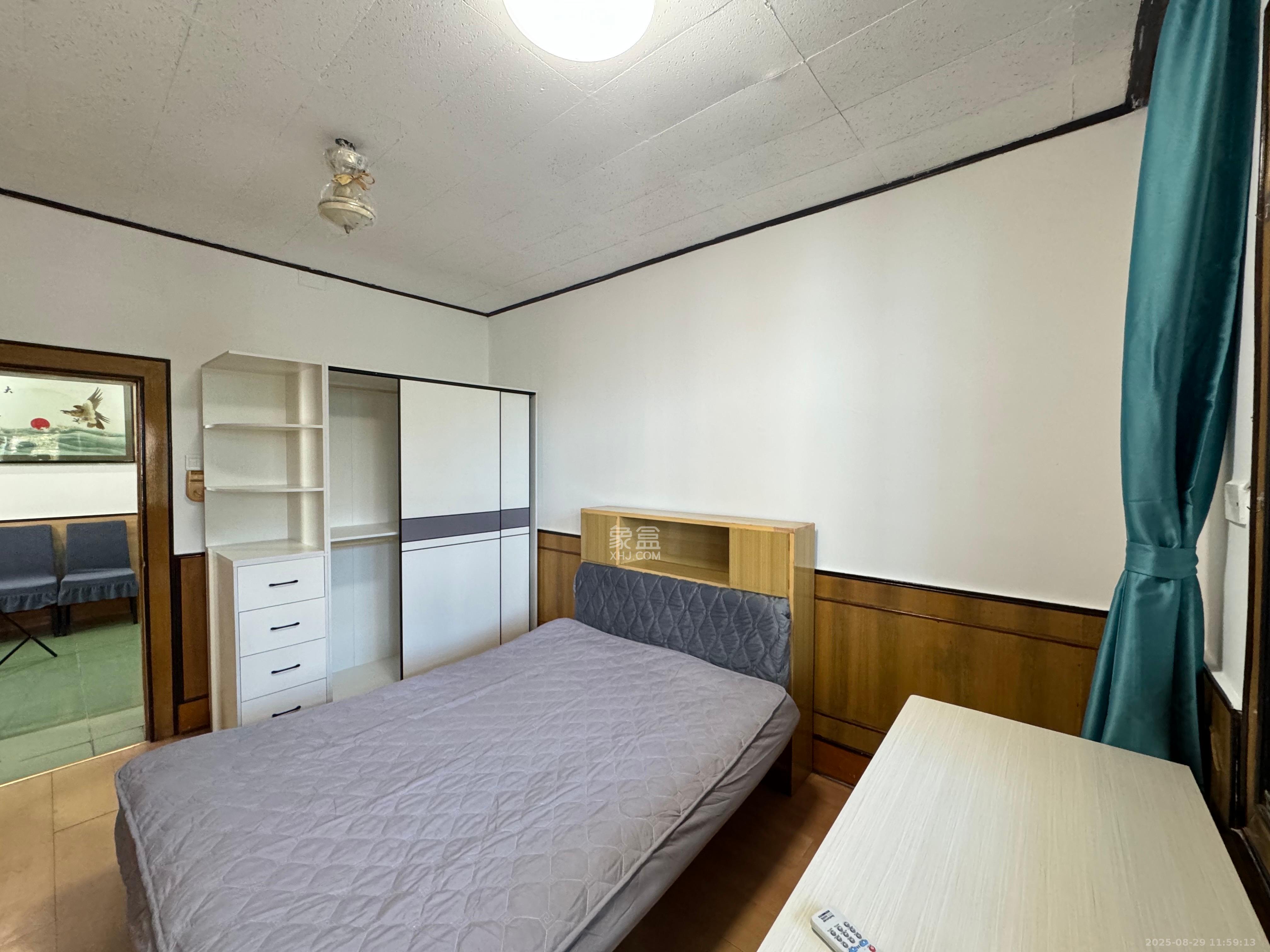 老动物园宿舍  2室2厅1卫   2400.00元/月室内图