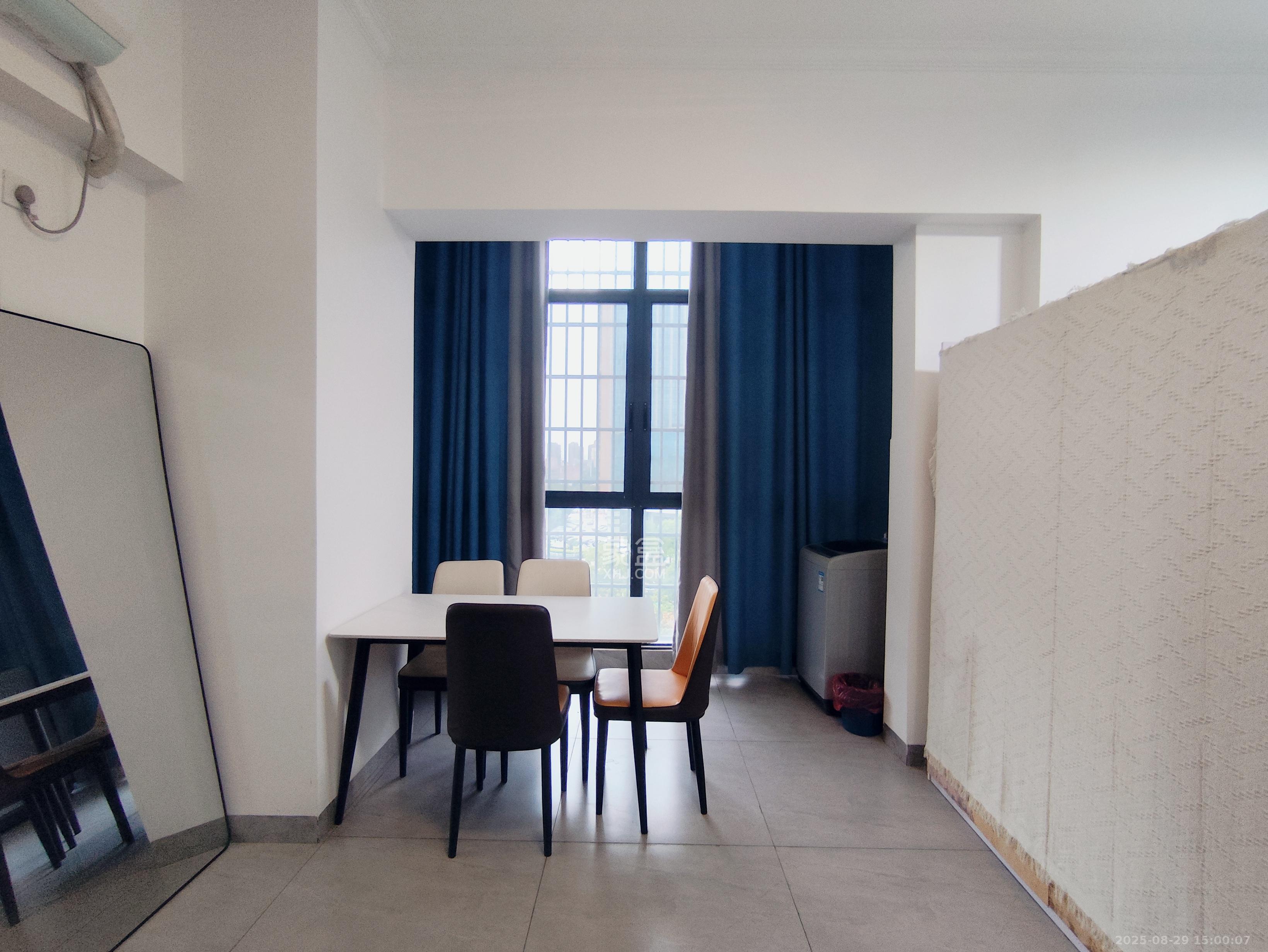 辉宏橄榄城 1室1厅1卫 1600.0元/月 辉宏橄榄城 1室1厅1卫 1600.0元/月室内图