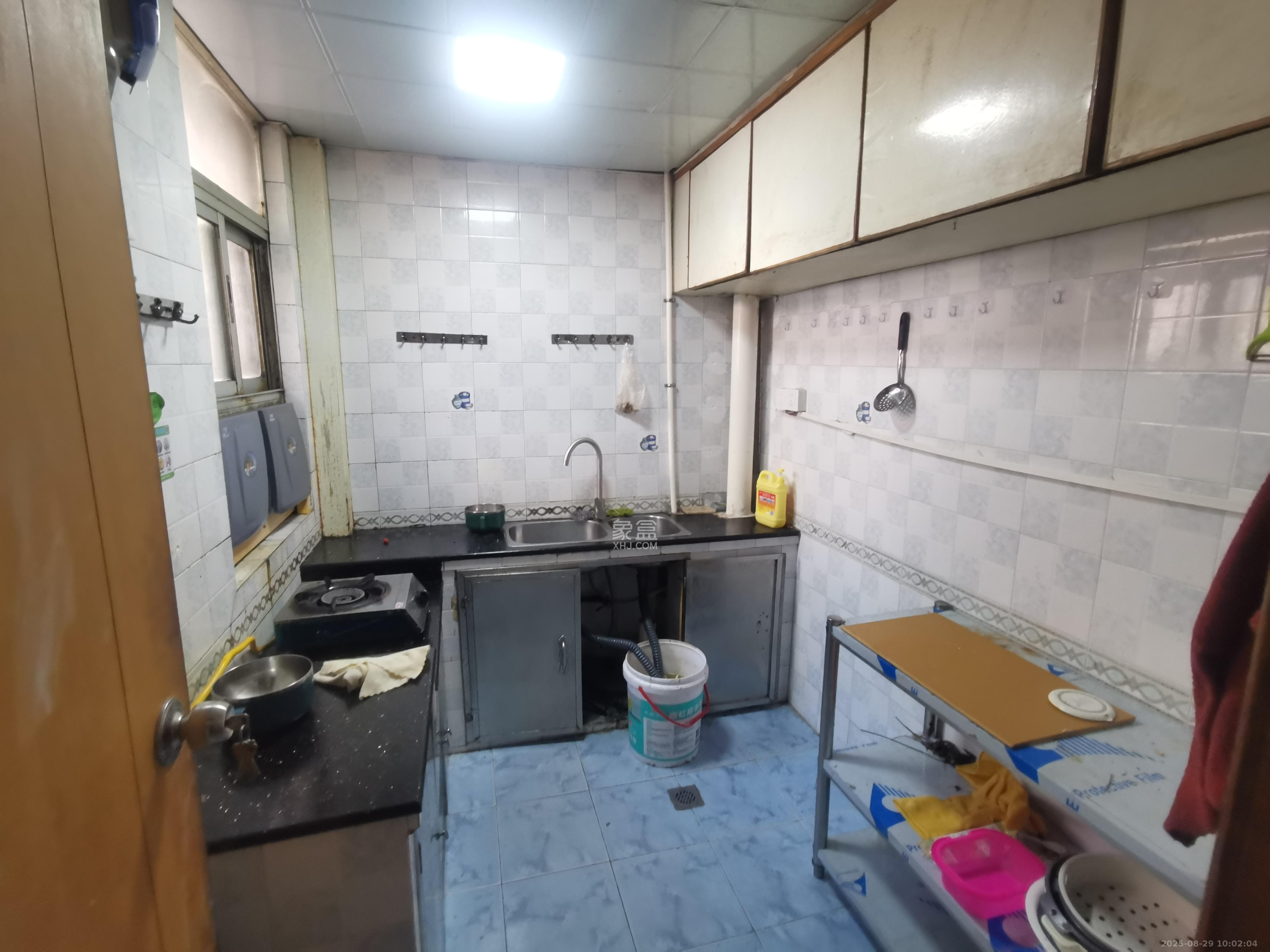 城市花园  5室1厅3卫    4000.0元/月 城市花园  5室1厅3卫    4000.0元/月室内图