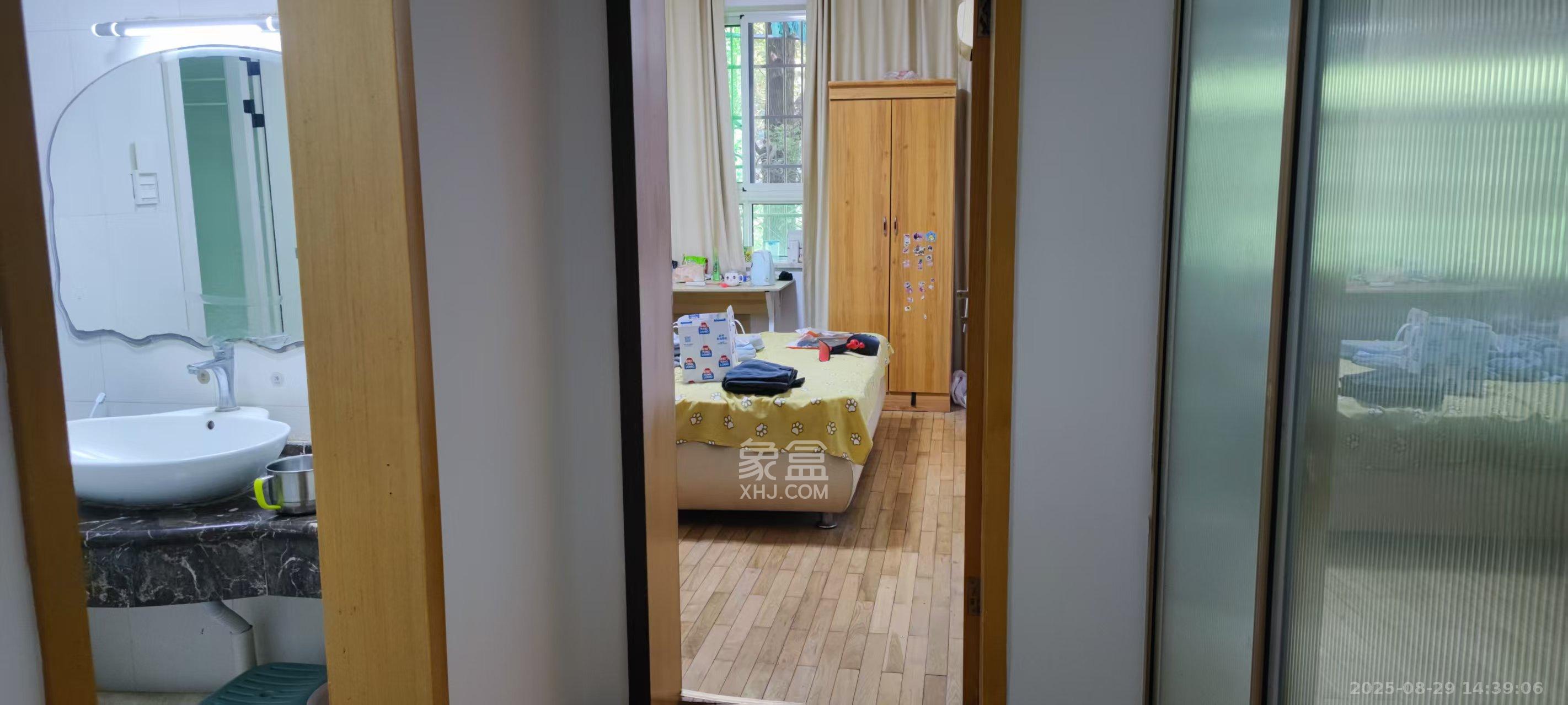 欣胜园  5室2厅2卫    2500.0元/月 欣胜园  5室2厅2卫    2500.0元/月室内图