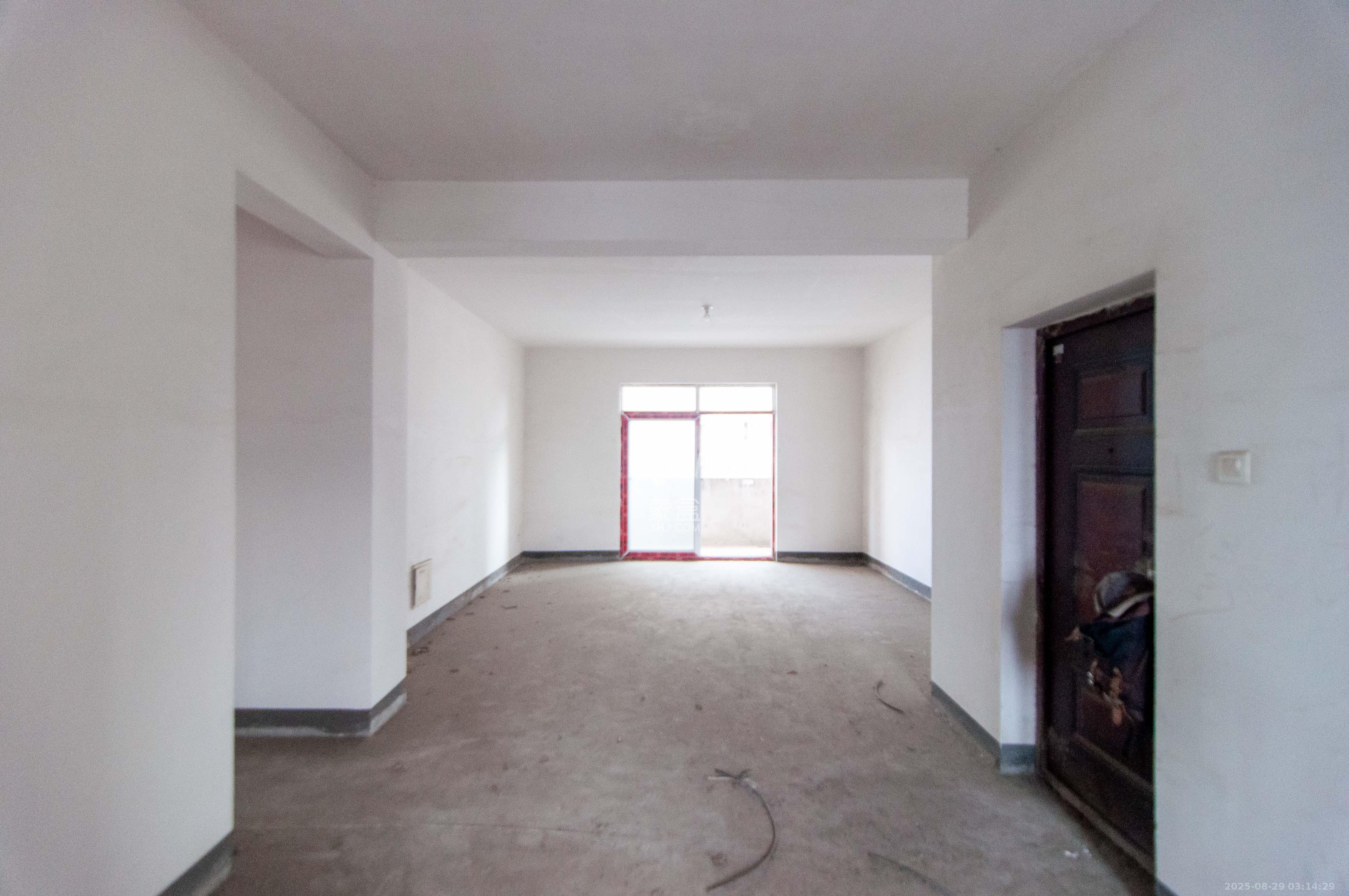 麓阳和景雅苑  4室2厅2卫    108.0万其他