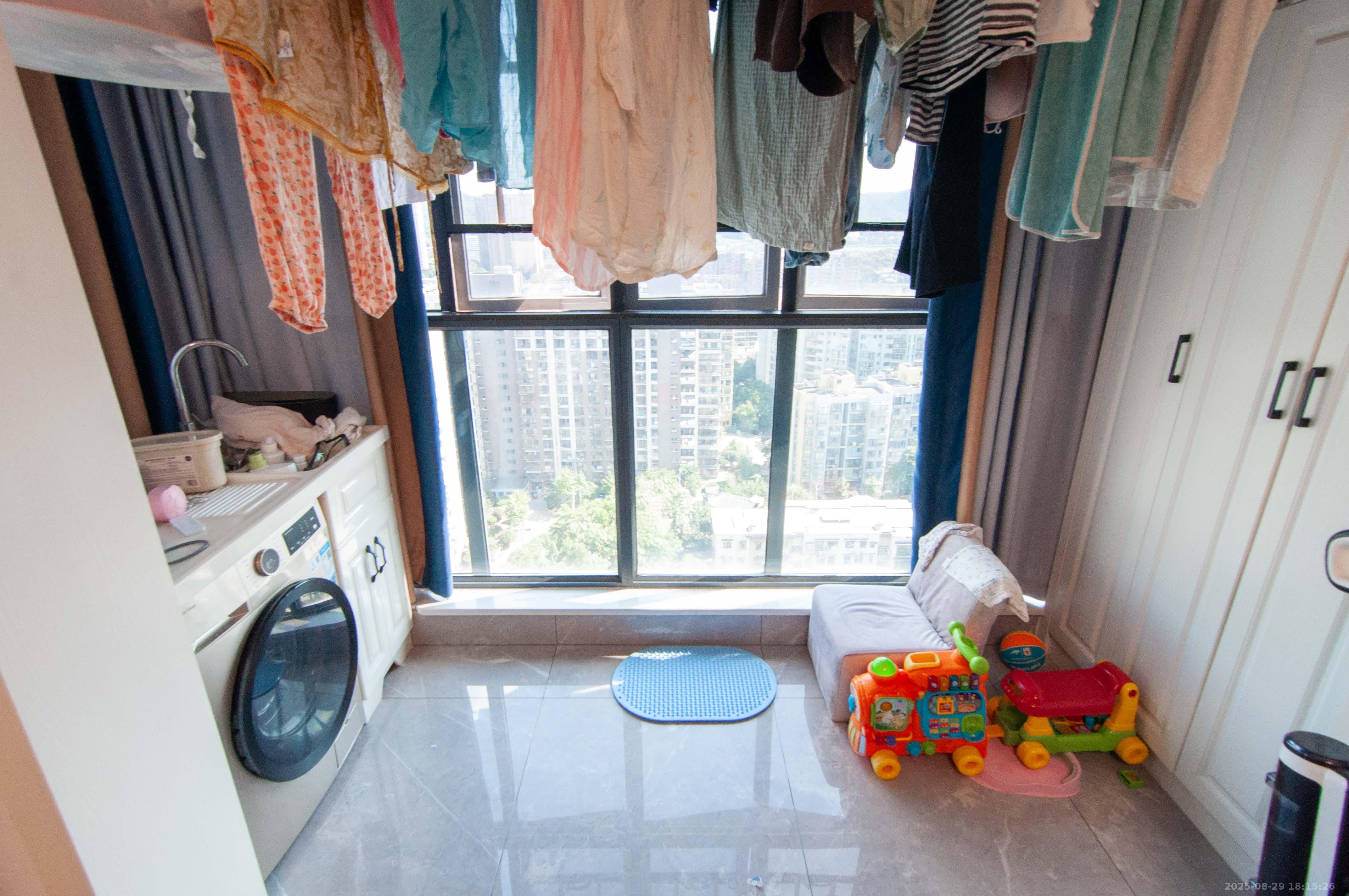 美麓阳光 3室2厅1卫 88.0万 美麓阳光 3室2厅1卫 88.0万其他