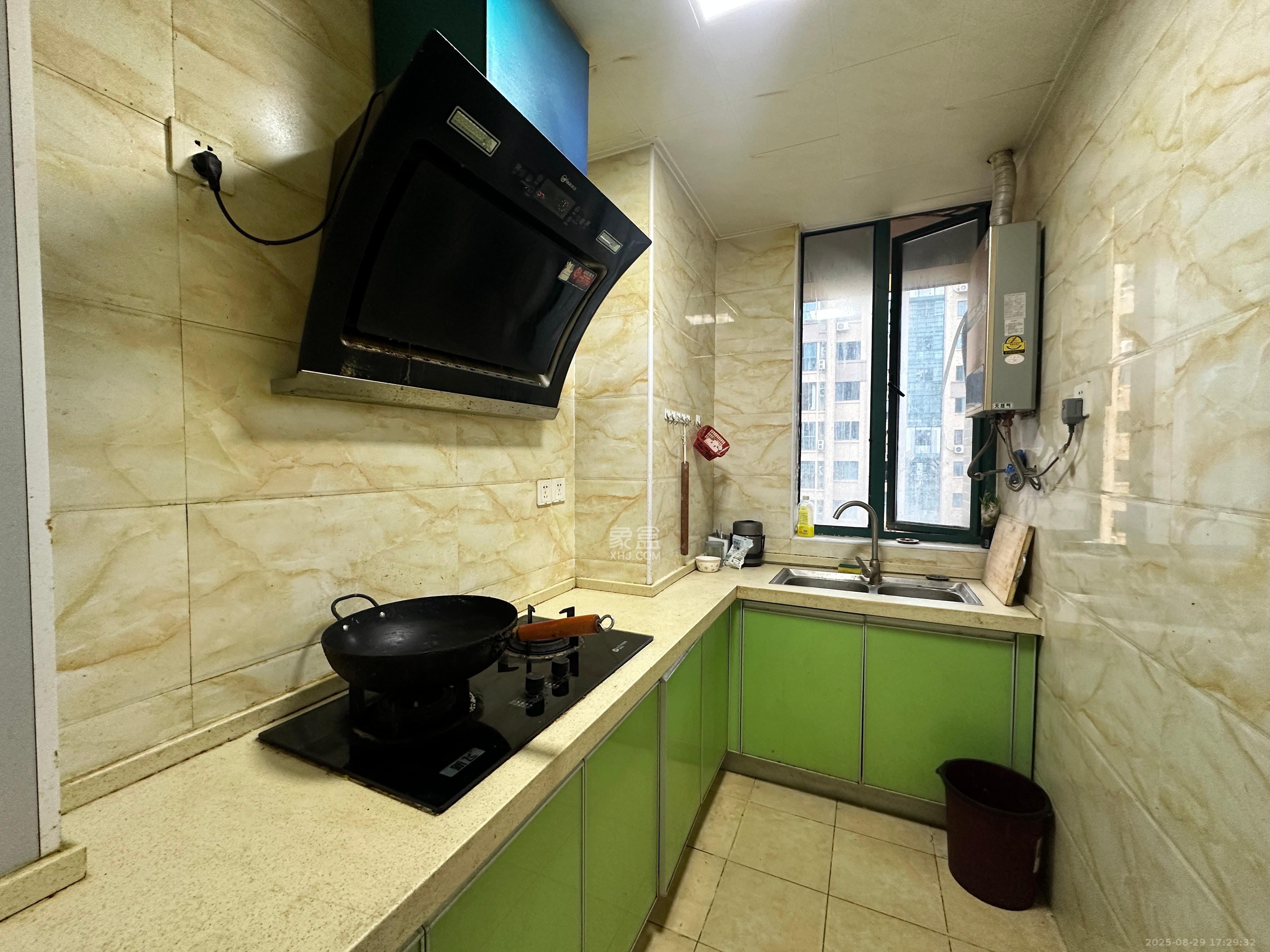 才子嘉都  3室2厅2卫    2150.0元/月室内图