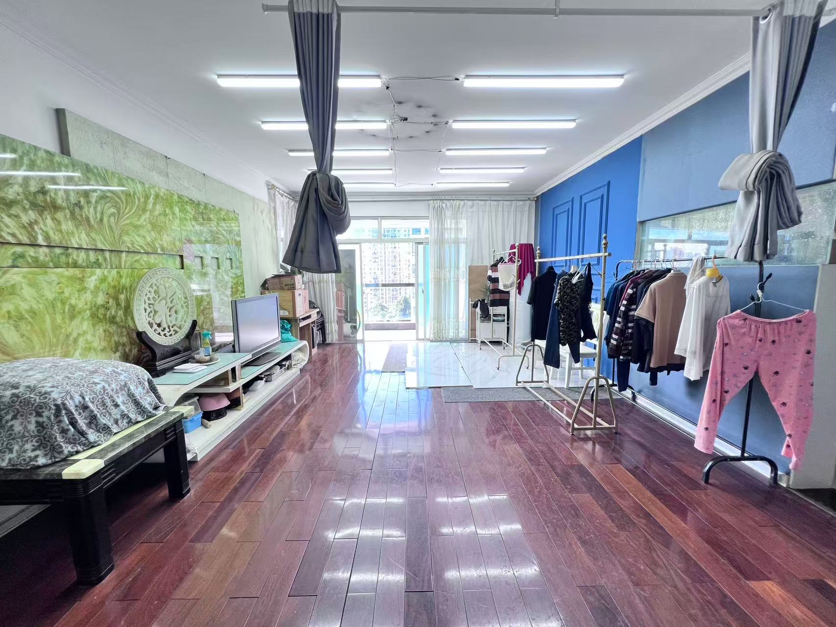 山水国际 4室2厅2卫 75.0万 山水国际 4室2厅2卫 75.0万室内图