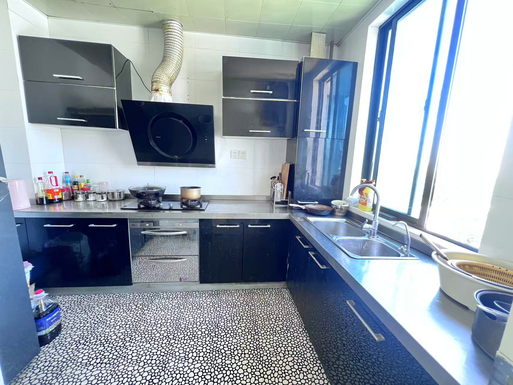 山水国际 4室2厅2卫 75.0万 山水国际 4室2厅2卫 75.0万室内图