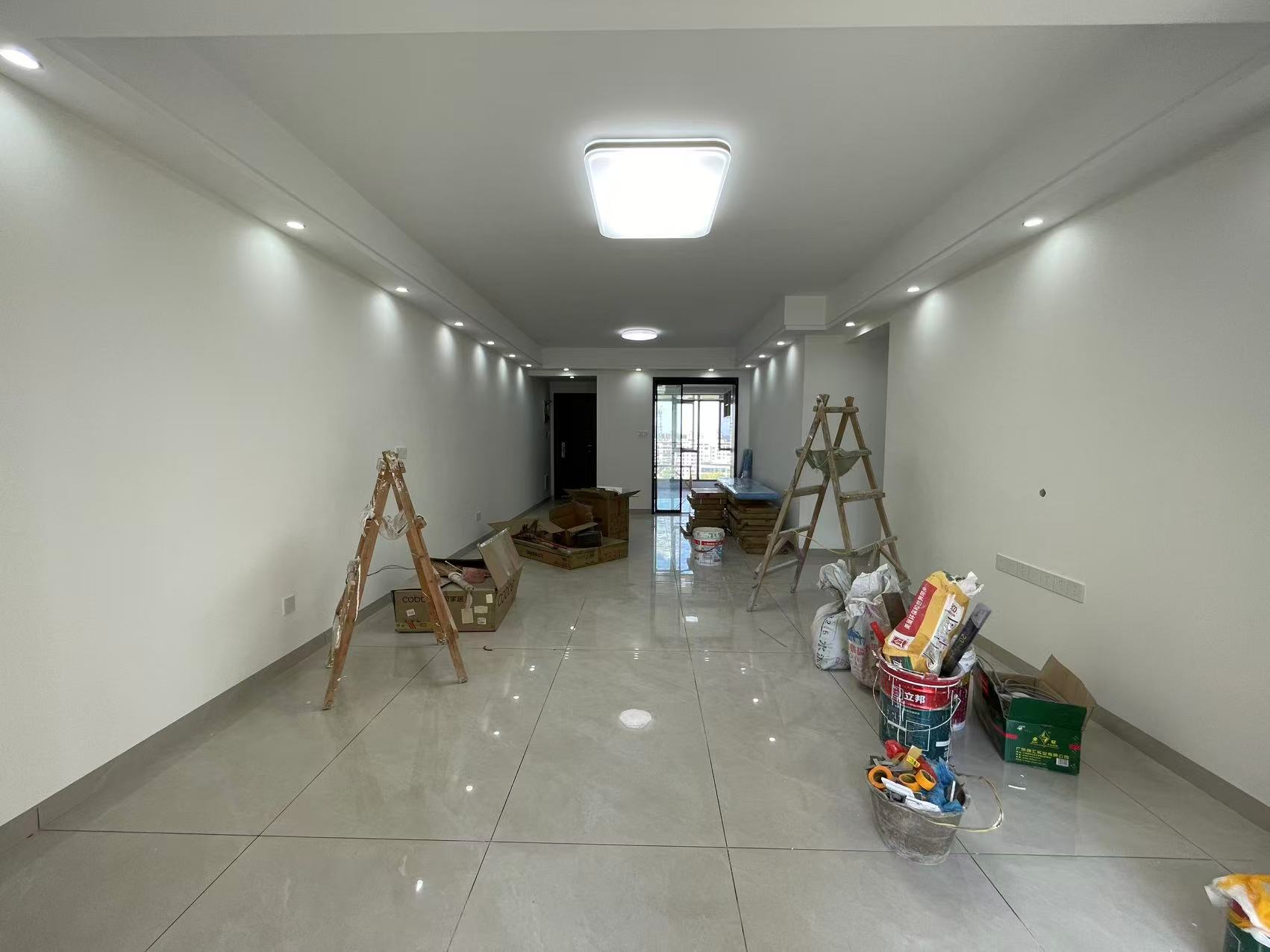 湖湘文化城(锦绣香江) 4室2厅2卫 80.0万 湖湘文化城(锦绣香江) 4室2厅2卫 80.0万室内图