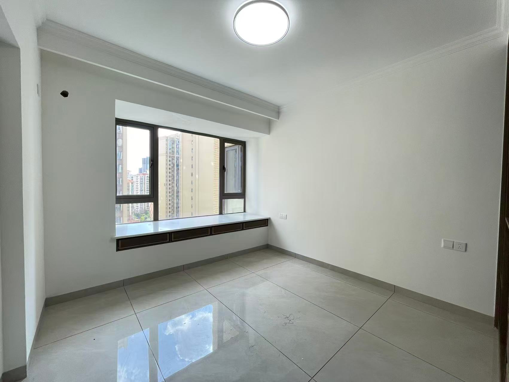 湖湘文化城(锦绣香江) 4室2厅2卫 80.0万 湖湘文化城(锦绣香江) 4室2厅2卫 80.0万室内图