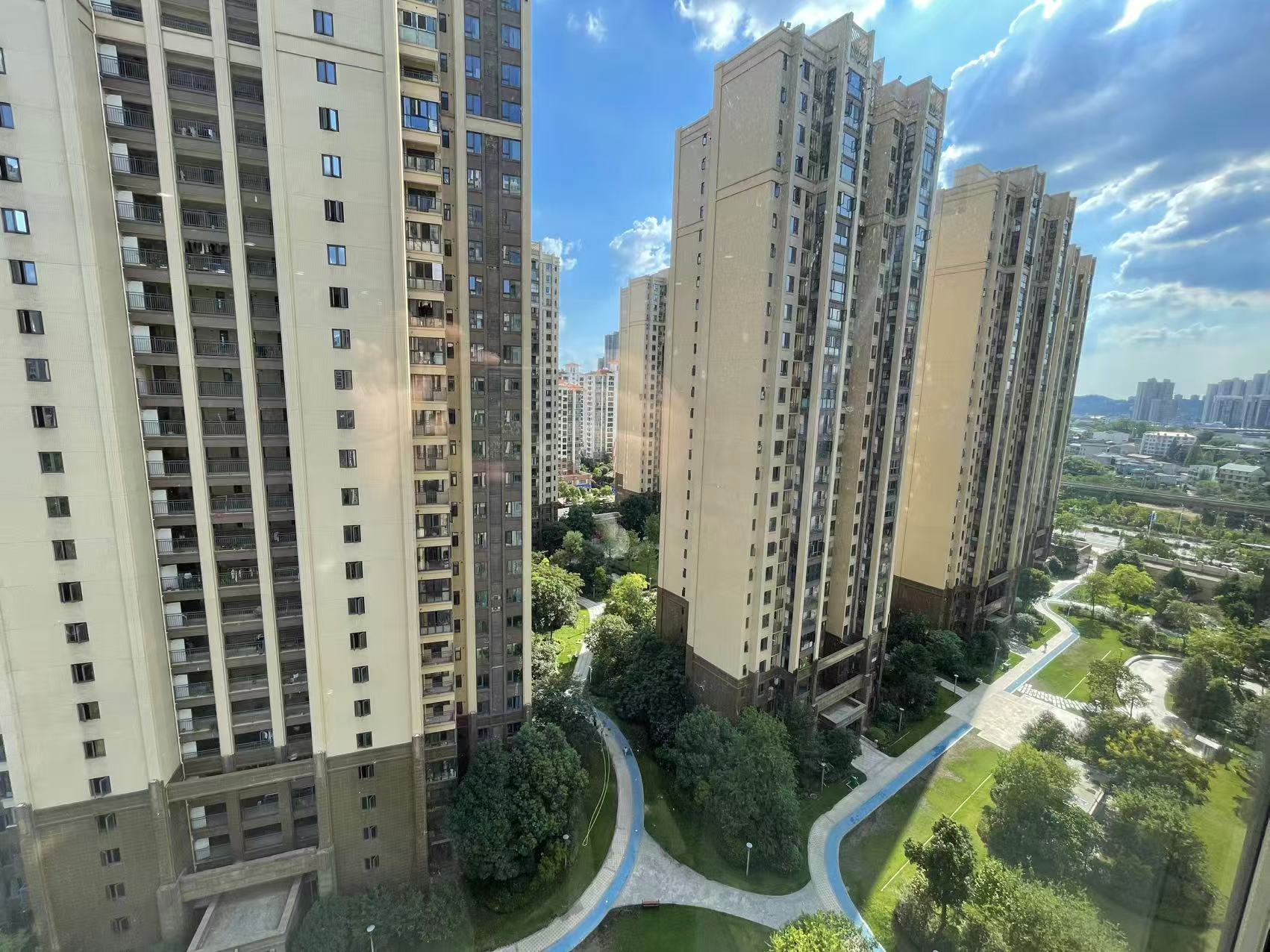 湖湘文化城(锦绣香江) 4室2厅2卫 80.0万 湖湘文化城(锦绣香江) 4室2厅2卫 80.0万室内图