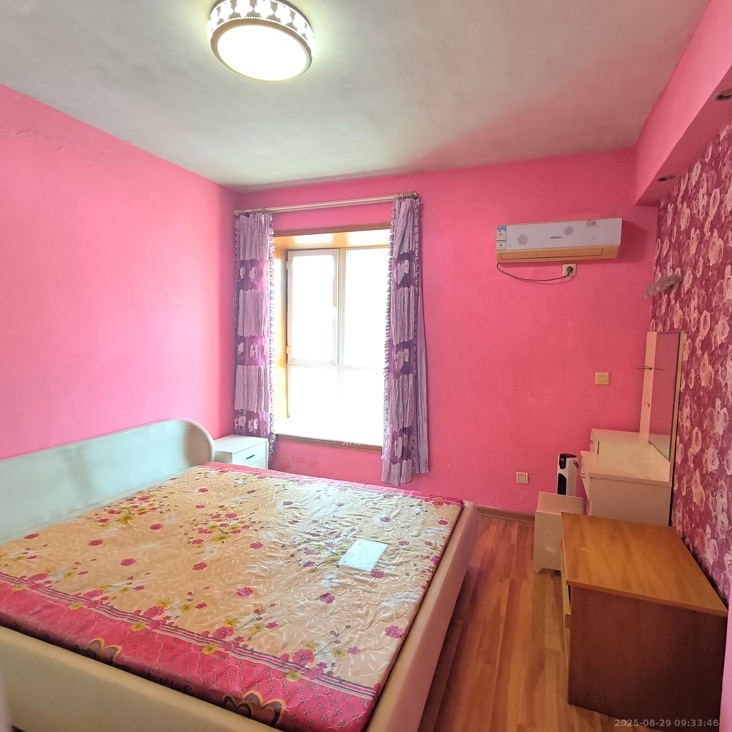 嘉逸名庭  2室1厅1卫    2300.0元/月 嘉逸名庭  2室1厅1卫    2300.0元/月室内图