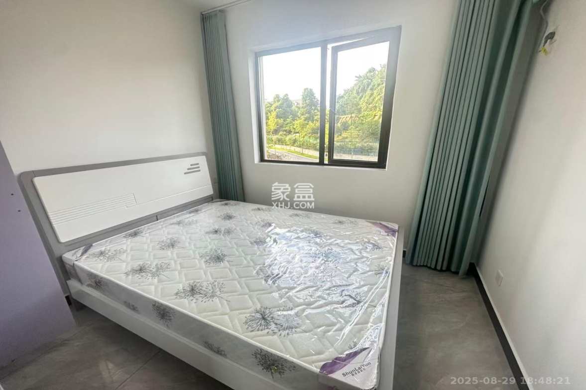 青竹湖曦园  4室2厅2卫    3000.0元/月 青竹湖曦园  4室2厅2卫    3000.0元/月室内图