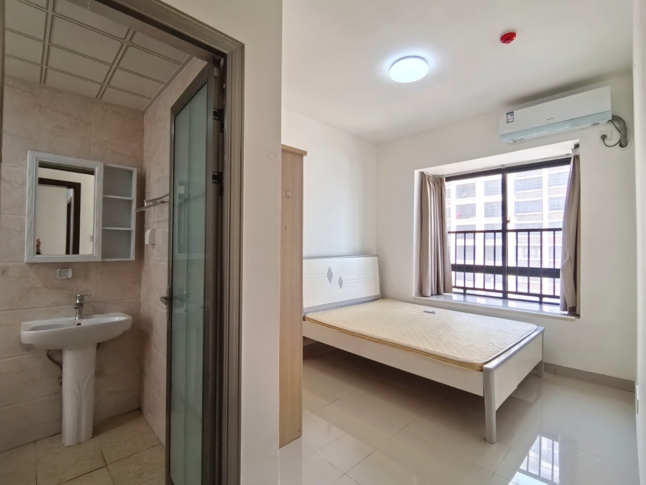 龙岐雅苑  3室2厅1卫    2800.0元/月室内图