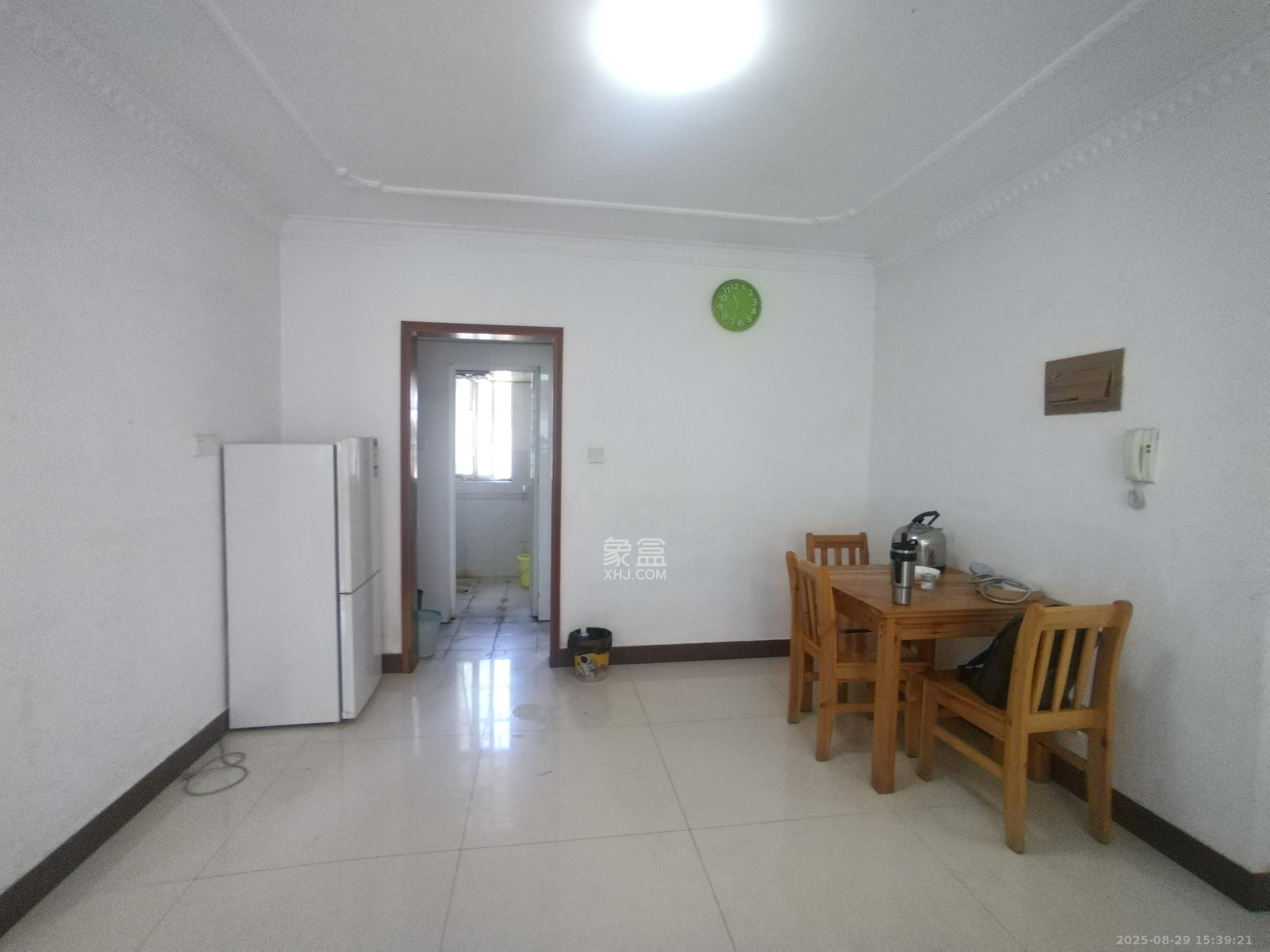 德润园  2室2厅1卫    1850.0元/月 德润园  2室2厅1卫    1850.0元/月室内图