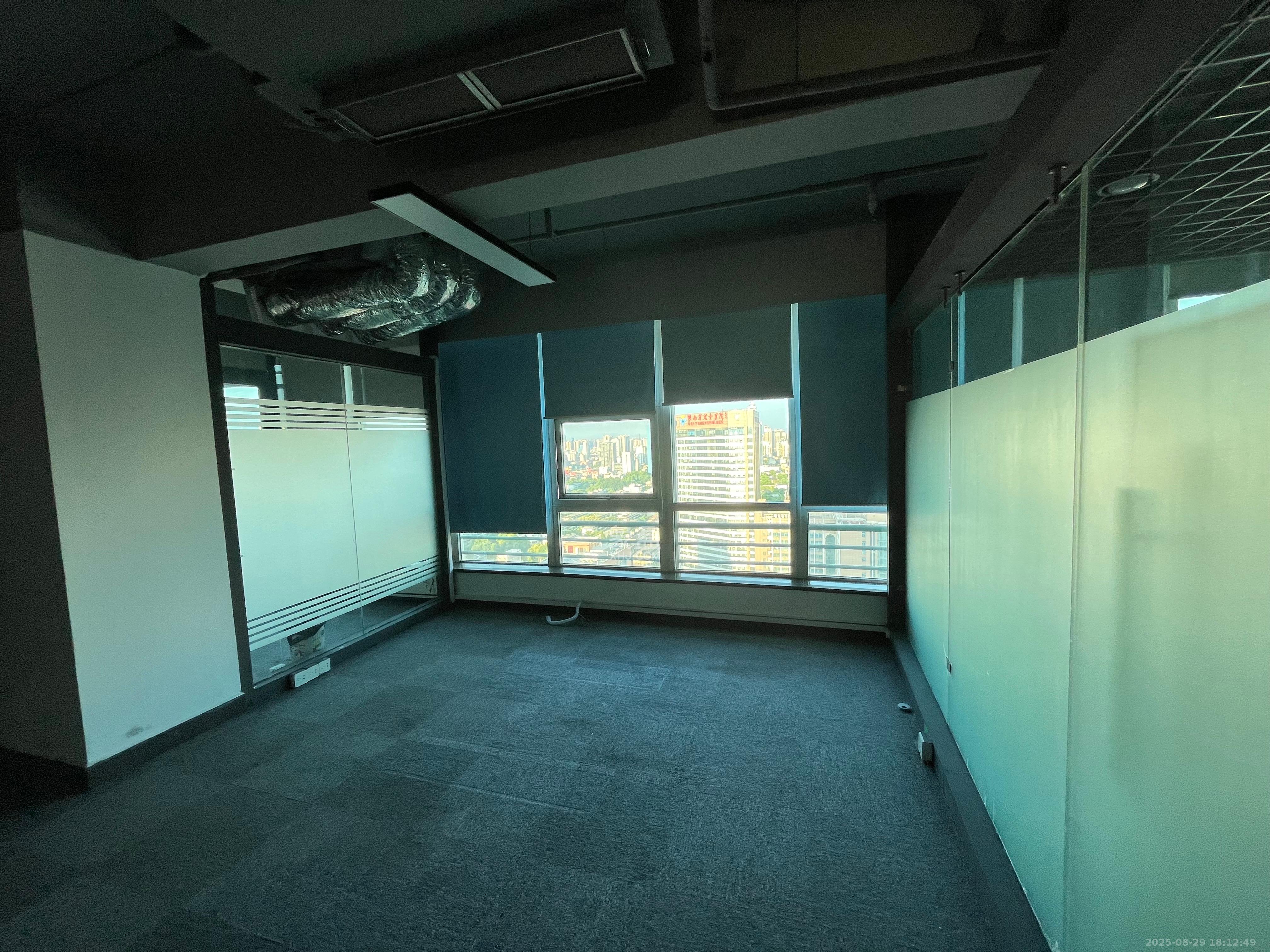 佳天国际新城  1室1厅1卫    10000.0元/月室内图