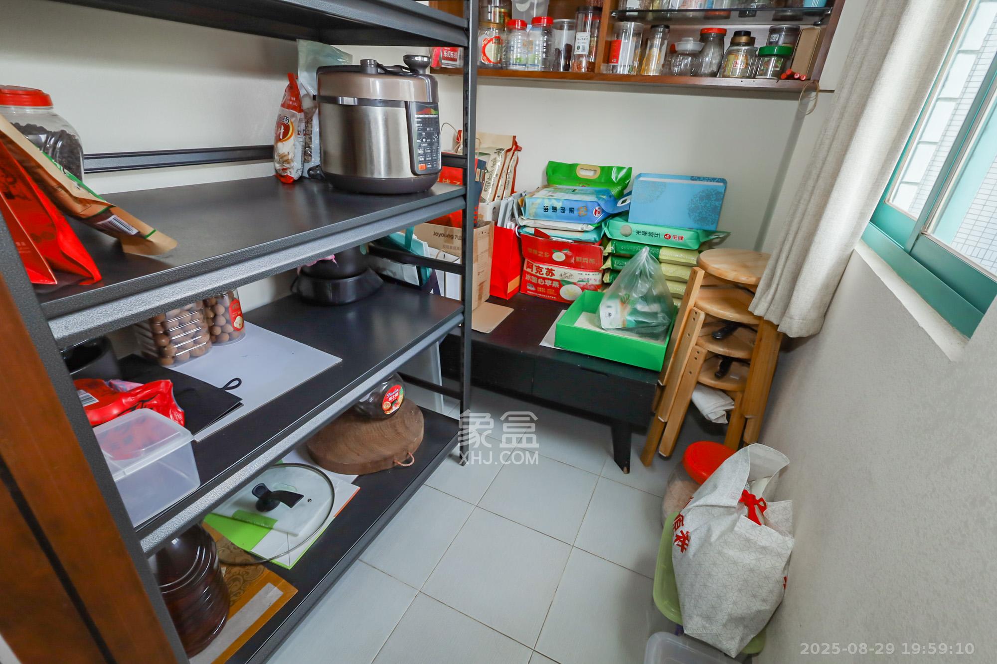 景秀江山  4室2厅2卫    145.0万 景秀江山  4室2厅2卫    145.0万其他