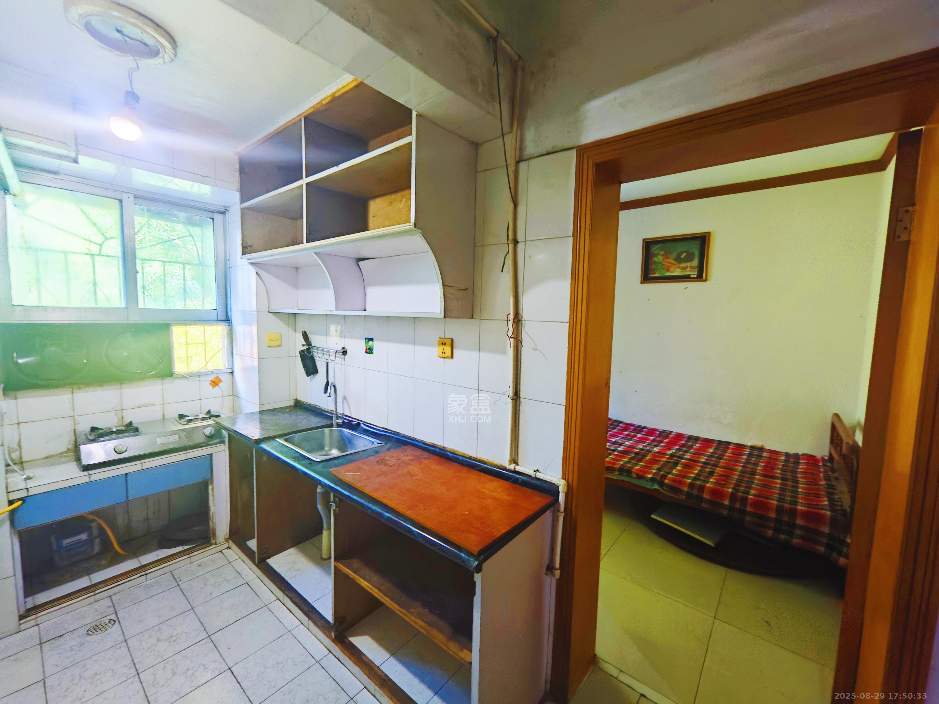 富康小区(富康花园) 3室1厅1卫 1500.0元/月 富康小区(富康花园) 3室1厅1卫 1500.0元/月室内图