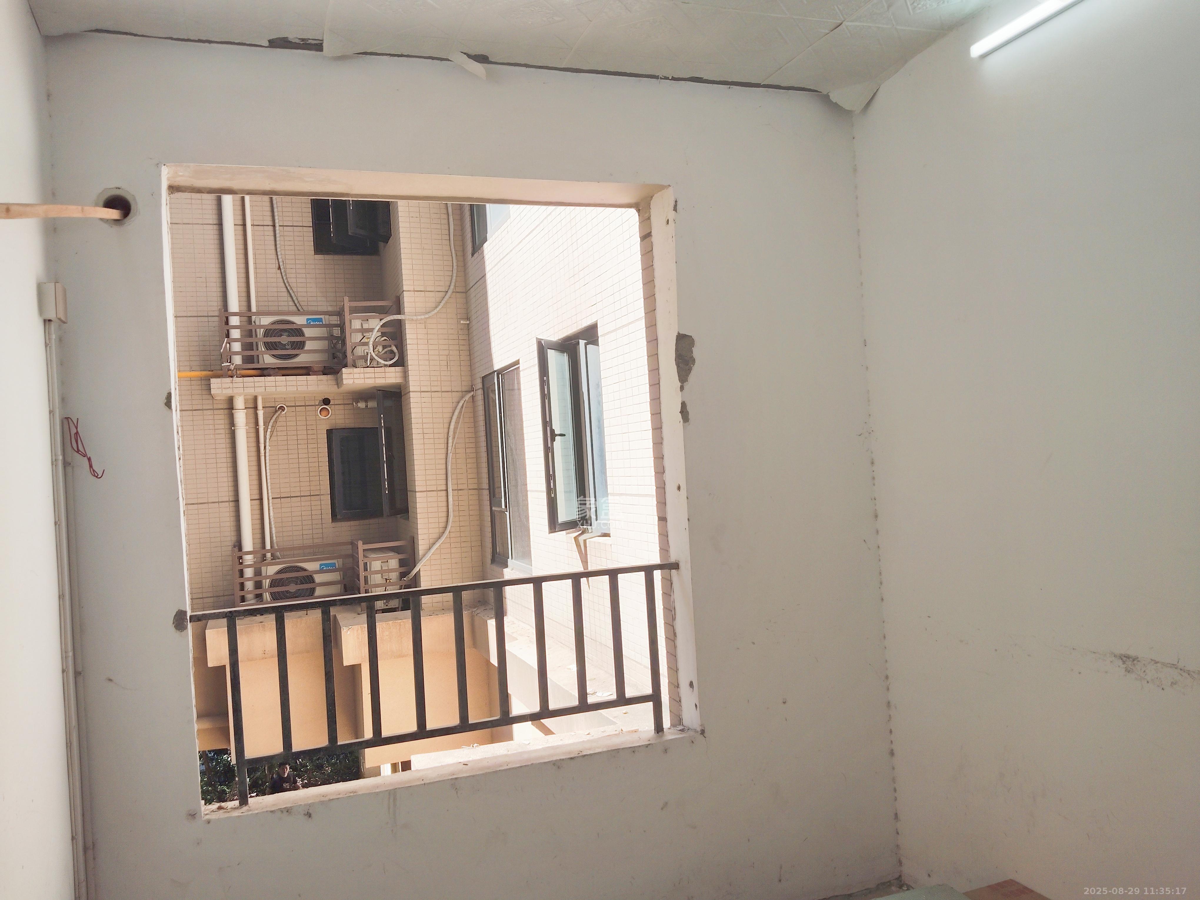 筑梦星园  4室2厅2卫    1000.0元/月室内图