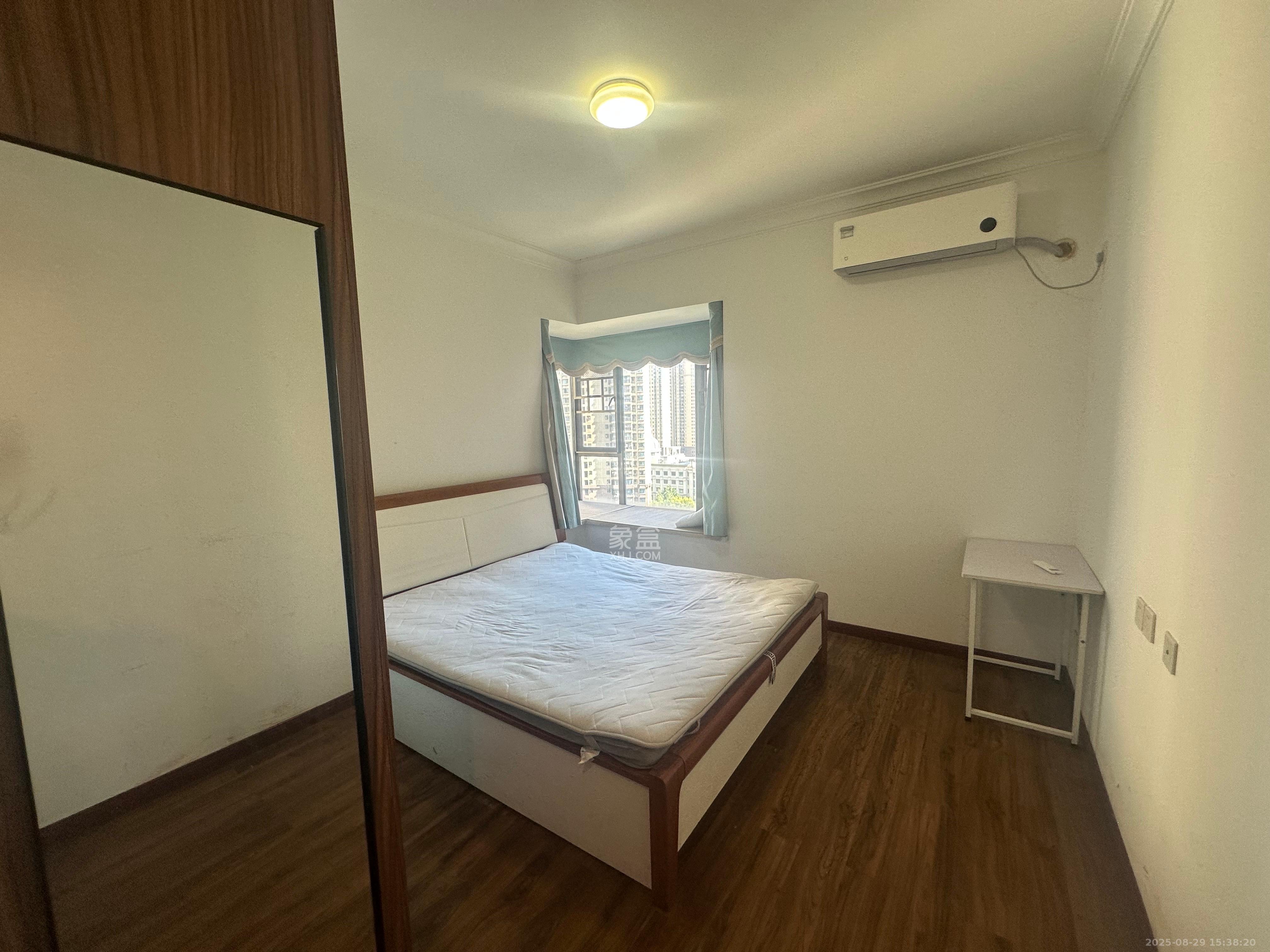 江山帝景哈佛  3室2厅2卫    2100.0元/月 江山帝景哈佛  3室2厅2卫    2100.0元/月室内图