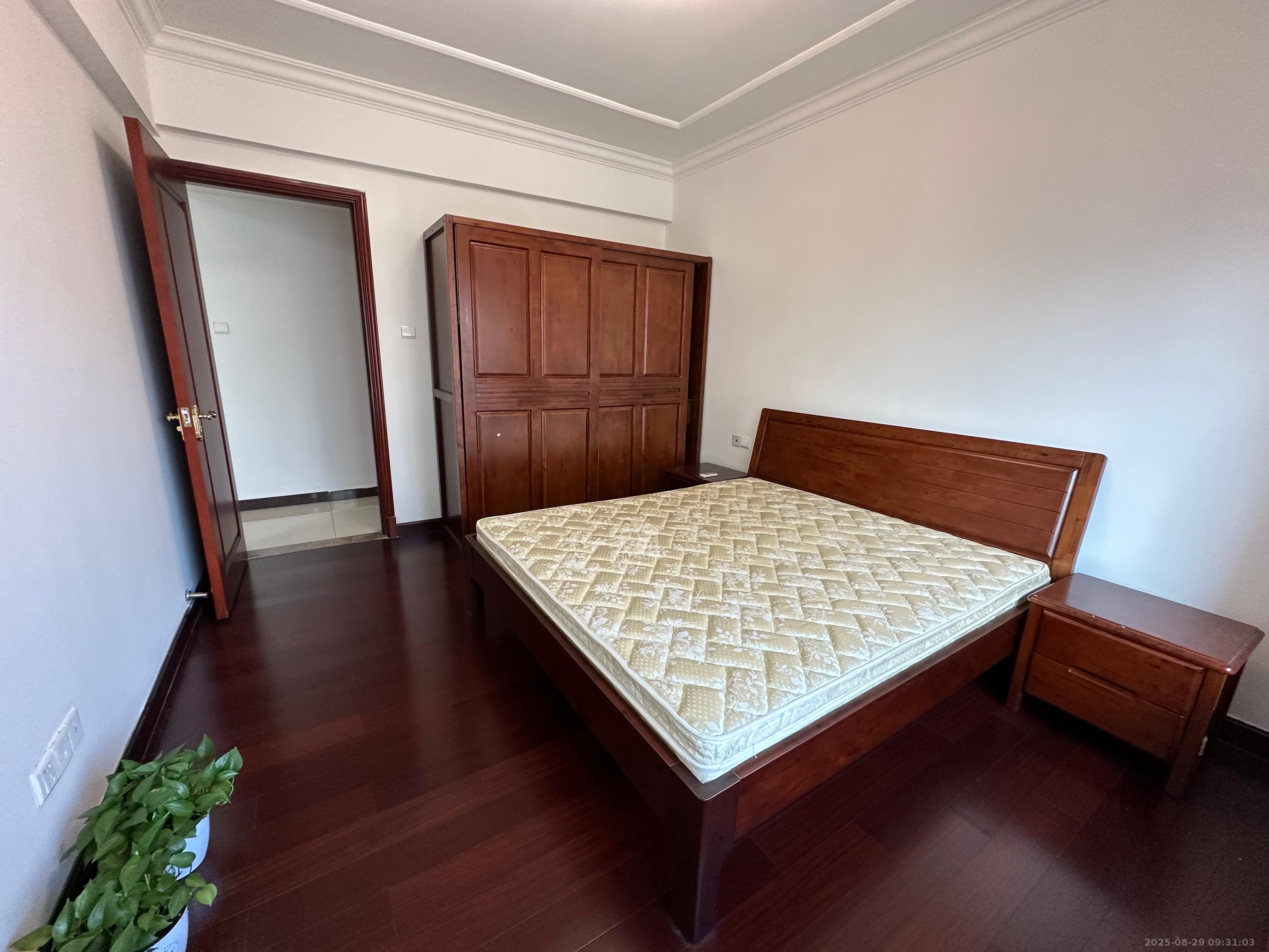 恒大绿洲 1室2厅2卫 2300.0元/月 恒大绿洲 1室2厅2卫 2300.0元/月室内图