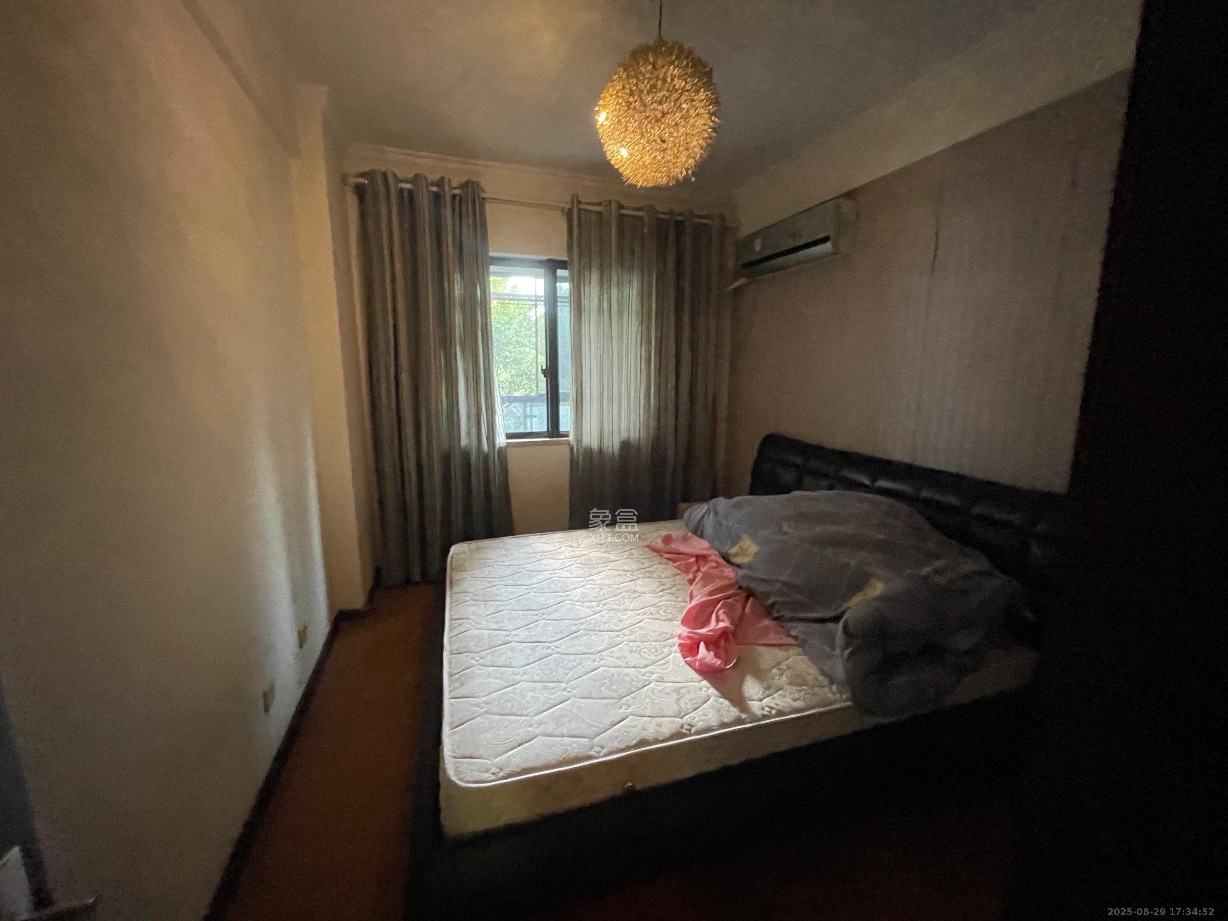 珠江花城二期扶水岸  3室2厅2卫    2500.0元/月 珠江花城二期扶水岸  3室2厅2卫    2500.0元/月室内图