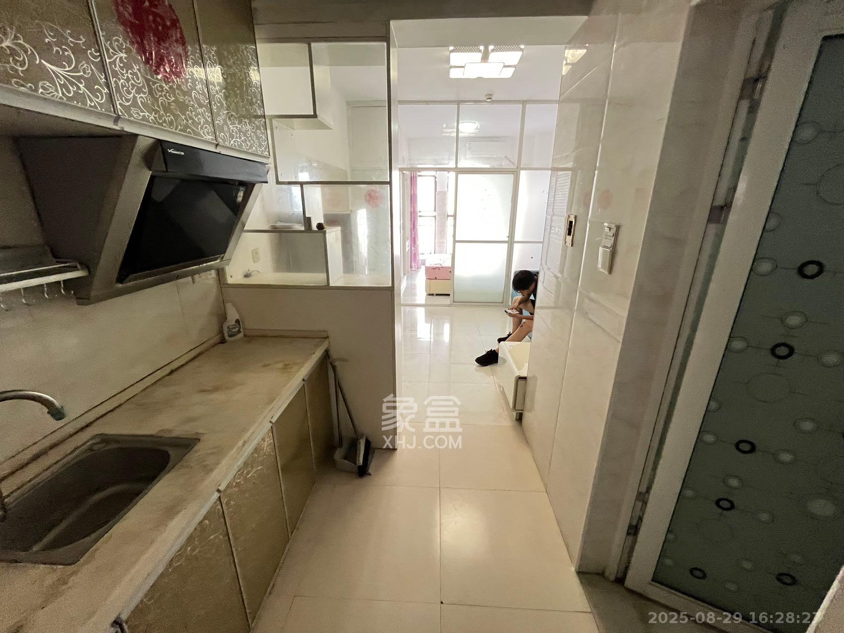 万科魅力之城  1室0厅0卫    1300.0元/月 万科魅力之城  1室0厅0卫    1300.0元/月室内图