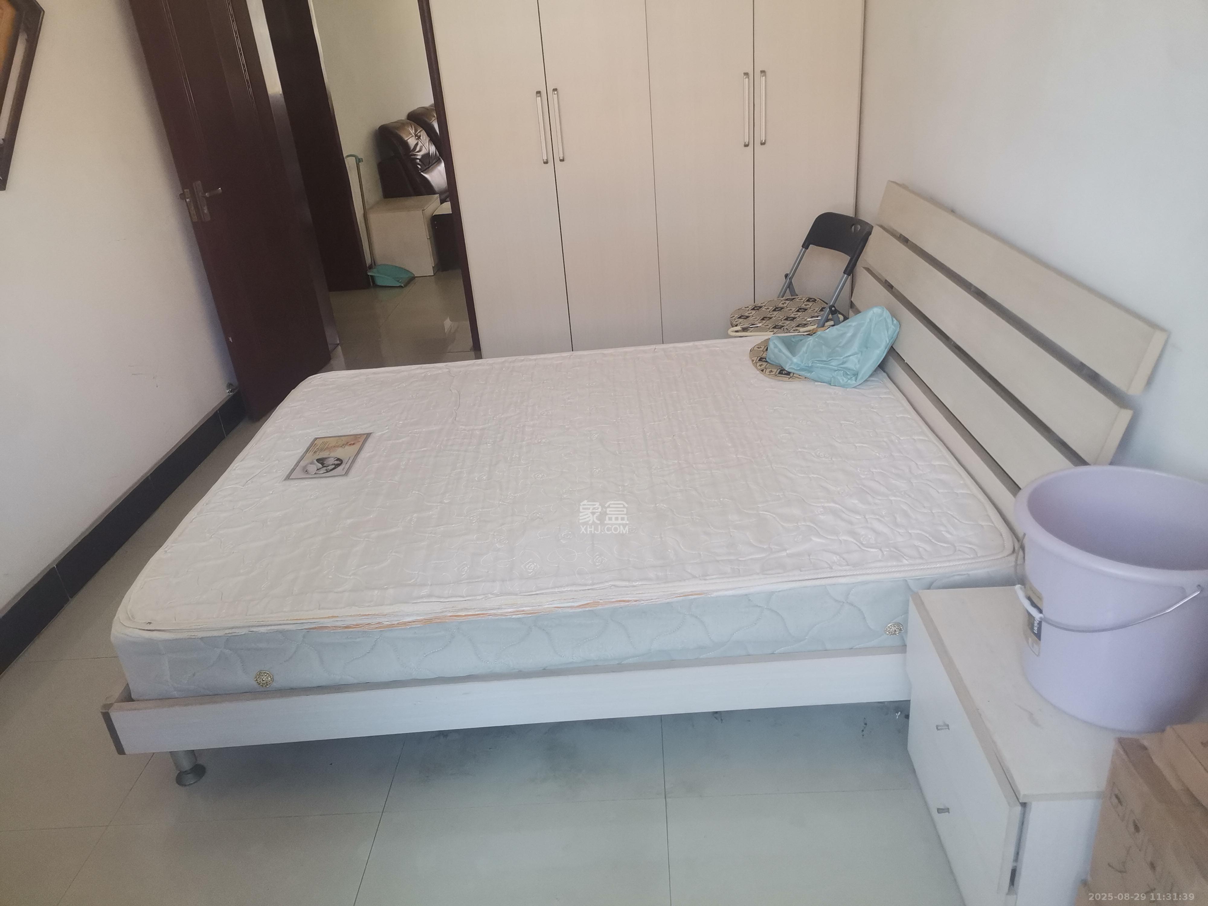 火炬村 2室0厅0卫 1500.0元/月 火炬村 2室0厅0卫 1500.0元/月室内图