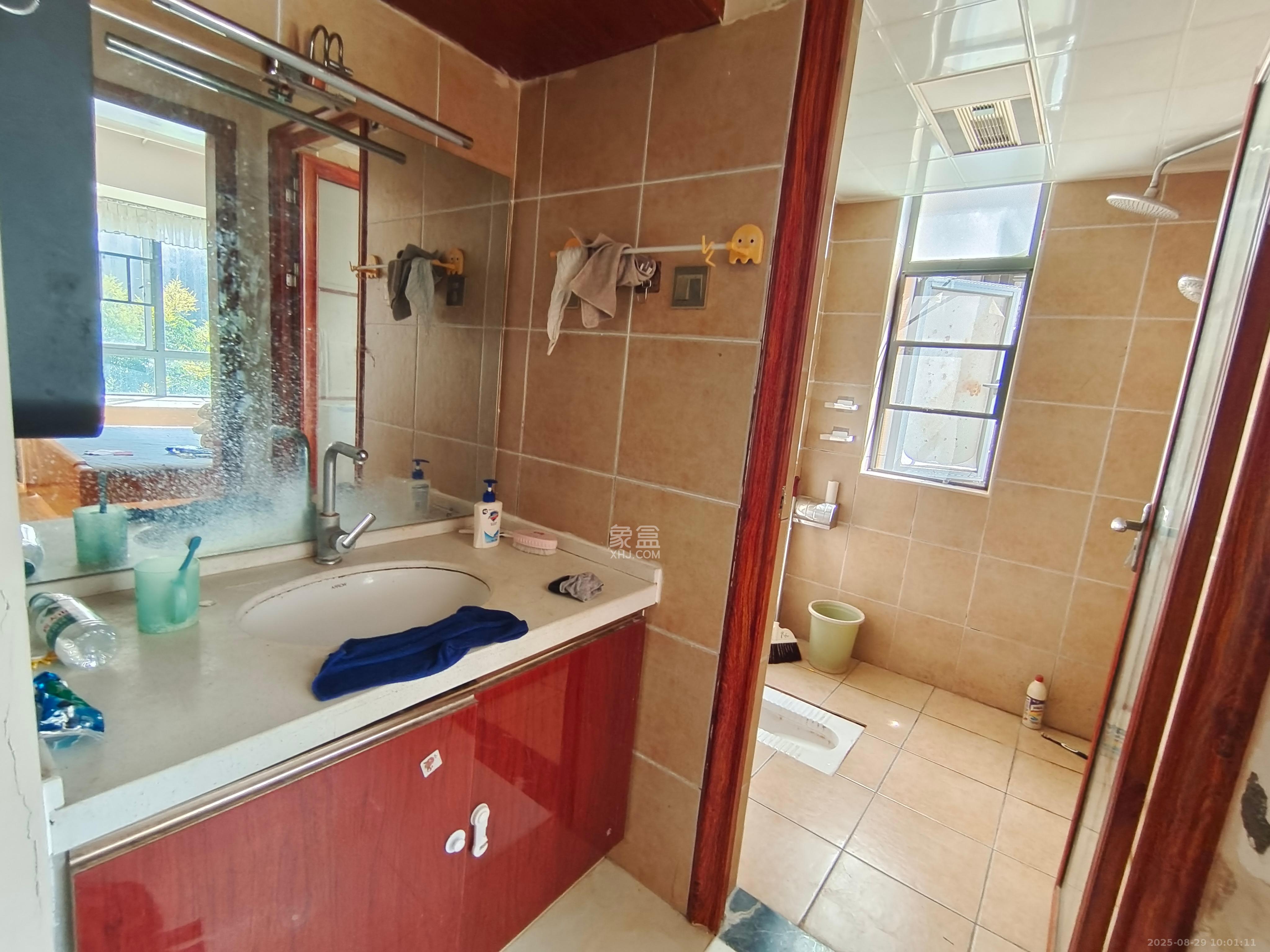 和美星城 2室2厅1卫 1650.0元/月 和美星城 2室2厅1卫 1650.0元/月室内图