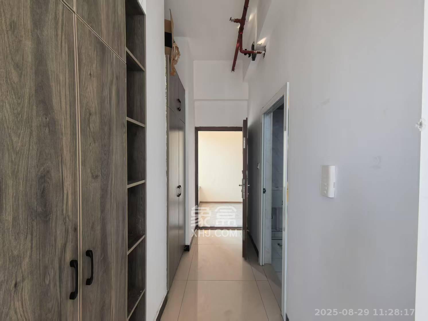 长沙高铁吾悦广场 3室2厅2卫 3300.0元/月 长沙高铁吾悦广场 3室2厅2卫 3300.0元/月室内图