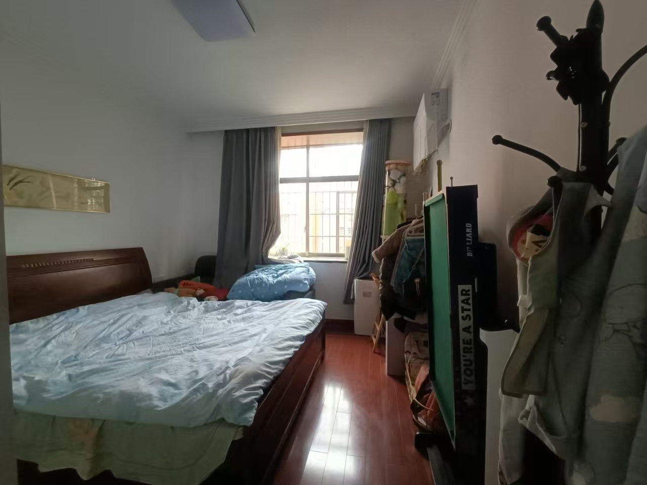 银海花园 3室2厅2卫 1380.0元/月 银海花园 3室2厅2卫 1380.0元/月室内图