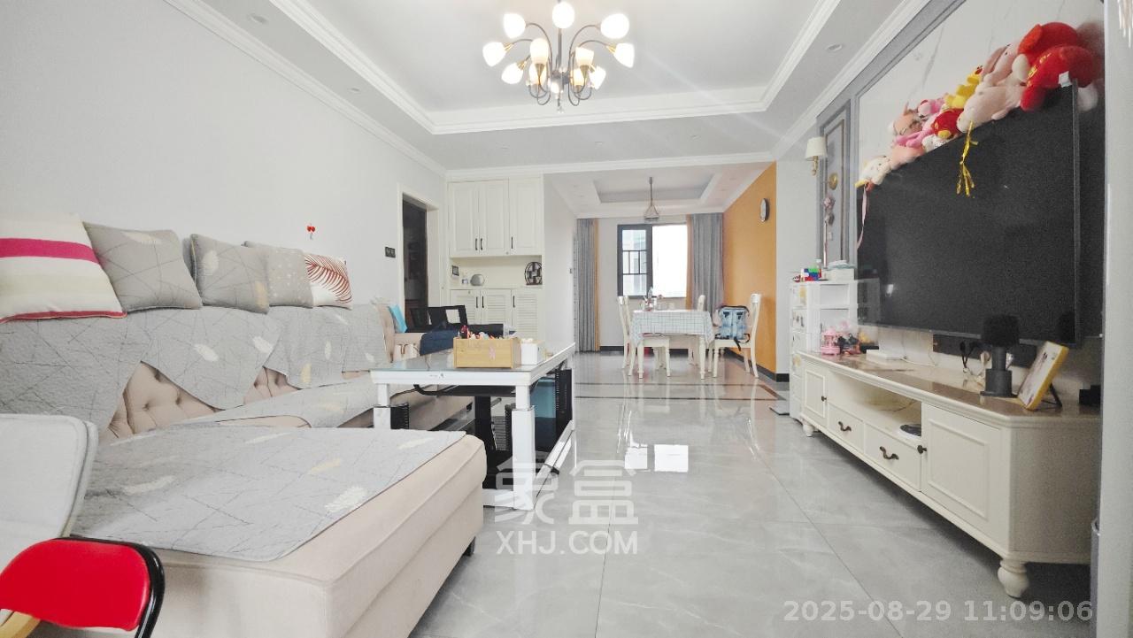中建嘉和城  4室2厅2卫   3300.00元/月室内图
