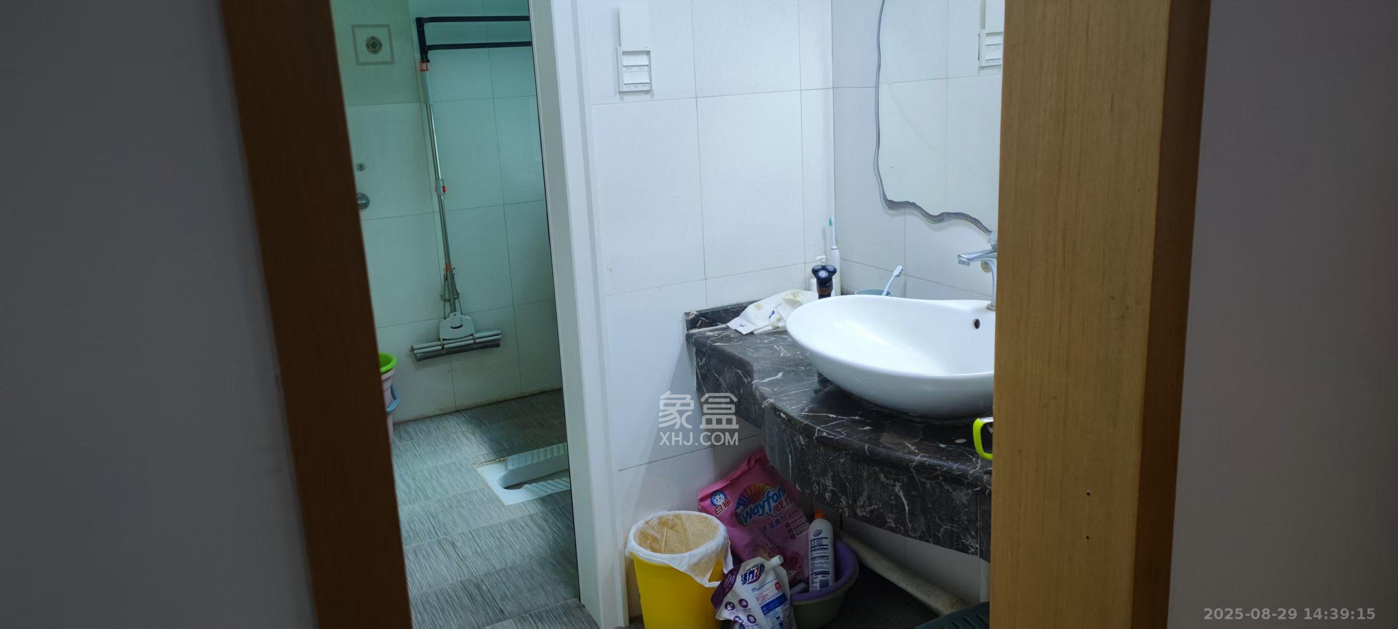 欣胜园  5室2厅2卫    2500.0元/月 欣胜园  5室2厅2卫    2500.0元/月室内图