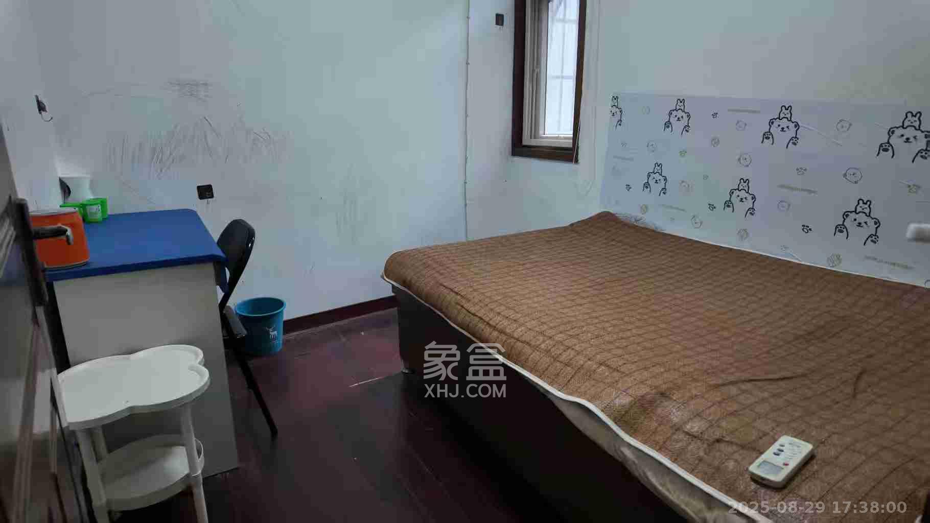 融城花苑  3室1厅1卫   1800.00元/月室内图