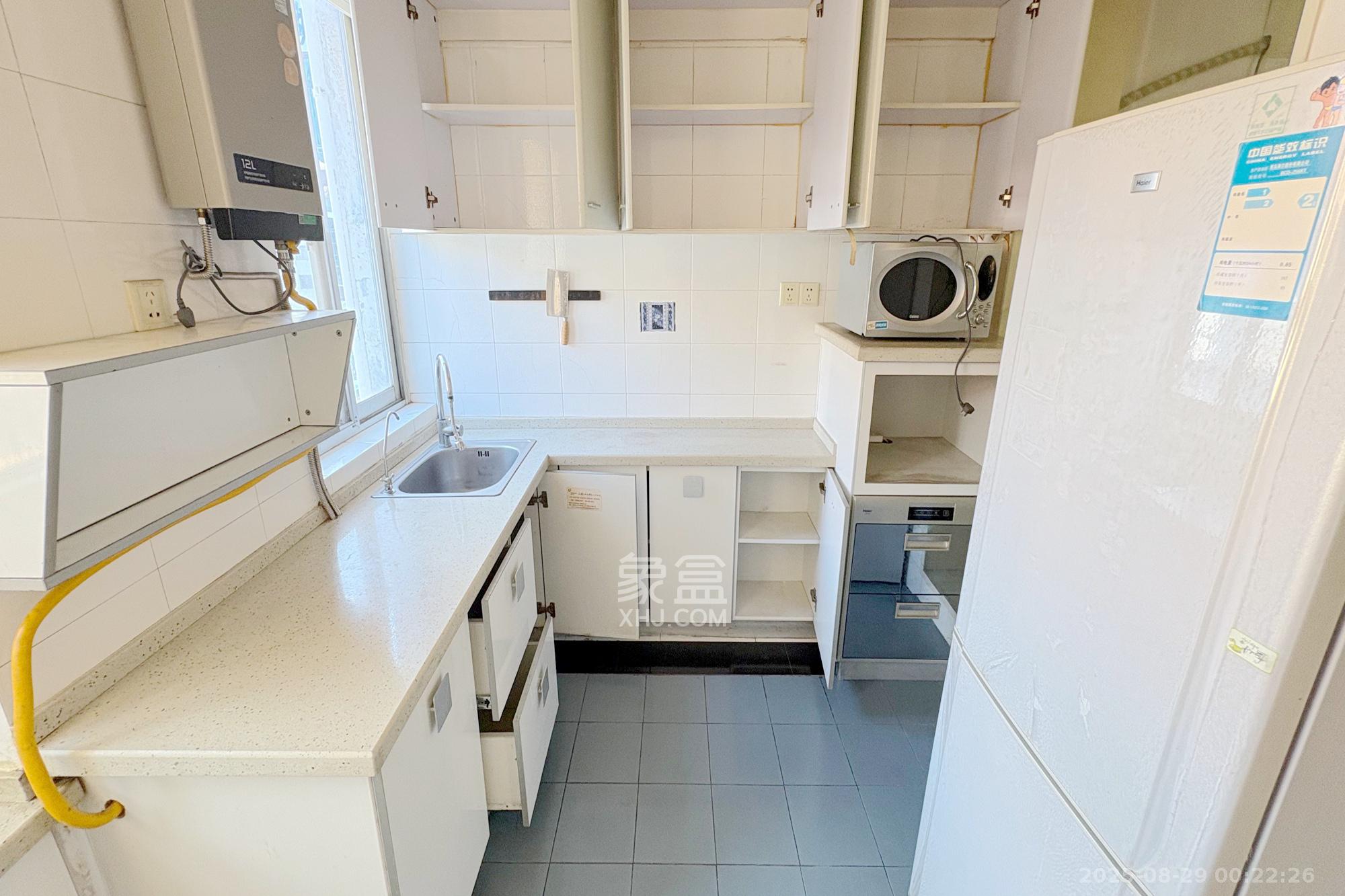 湖南省农业厅  3室2厅2卫    135.0万厨房