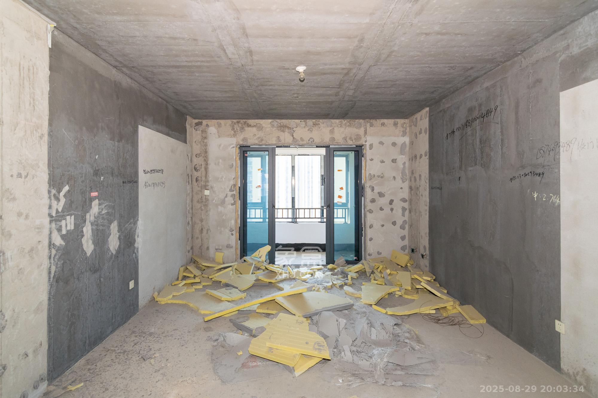 澳海月亮湾  3室2厅2卫    70.0万