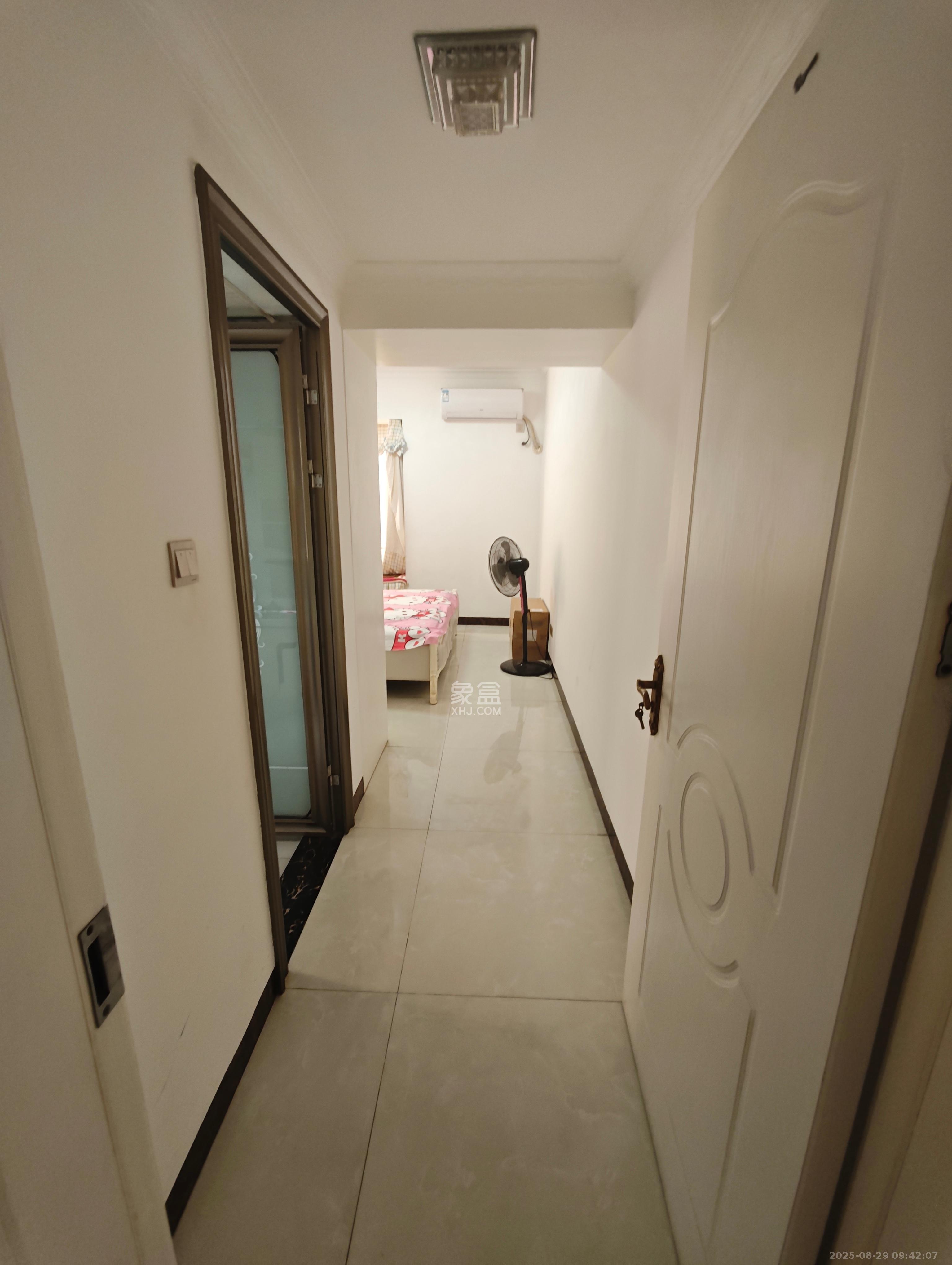 深业睿城  3室2厅1卫    2400.0元/月 深业睿城  3室2厅1卫    2400.0元/月室内图