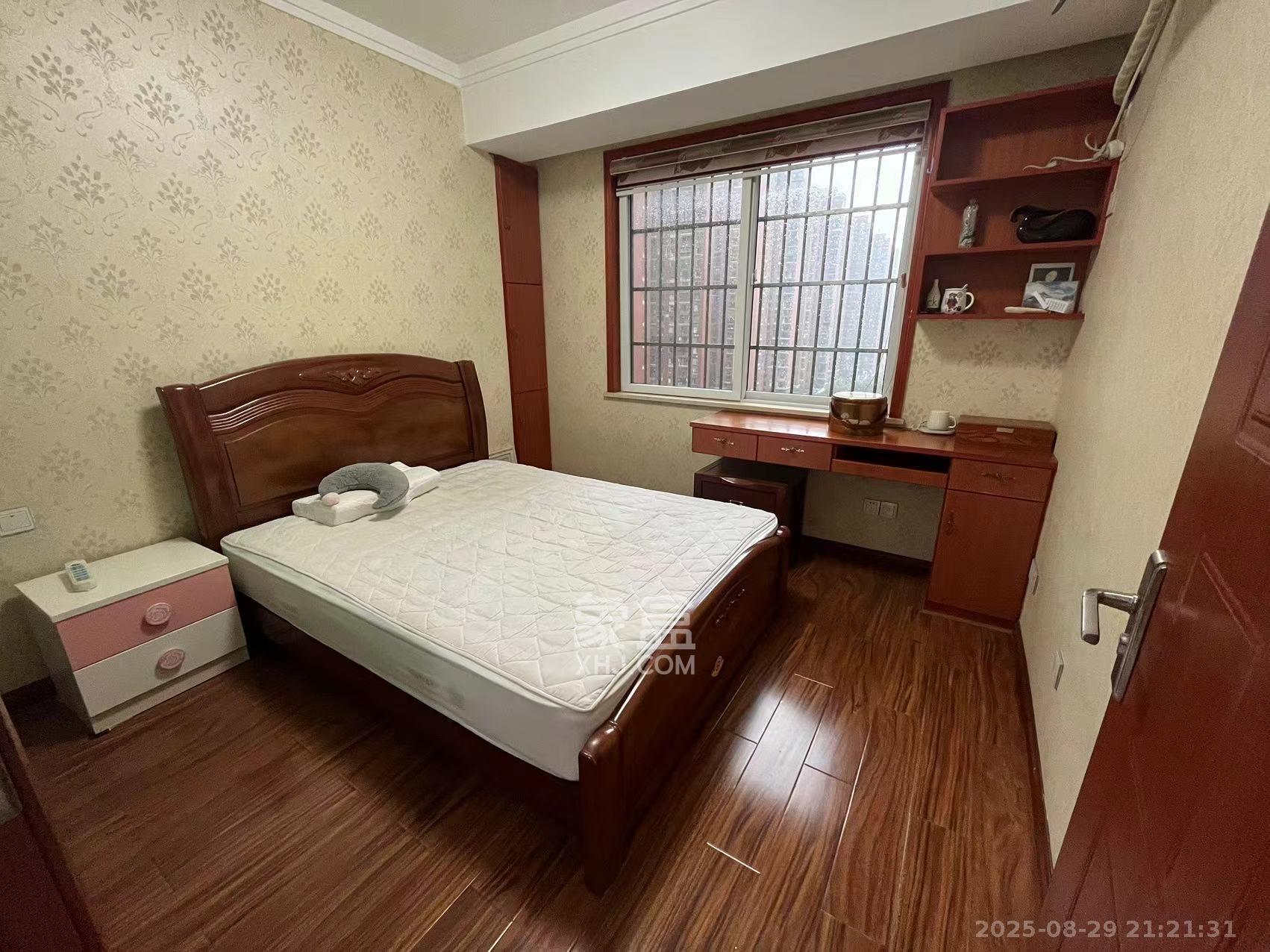 筑梦佳园 3室2厅1卫 2200.0元/月 筑梦佳园 3室2厅1卫 2200.0元/月室内图